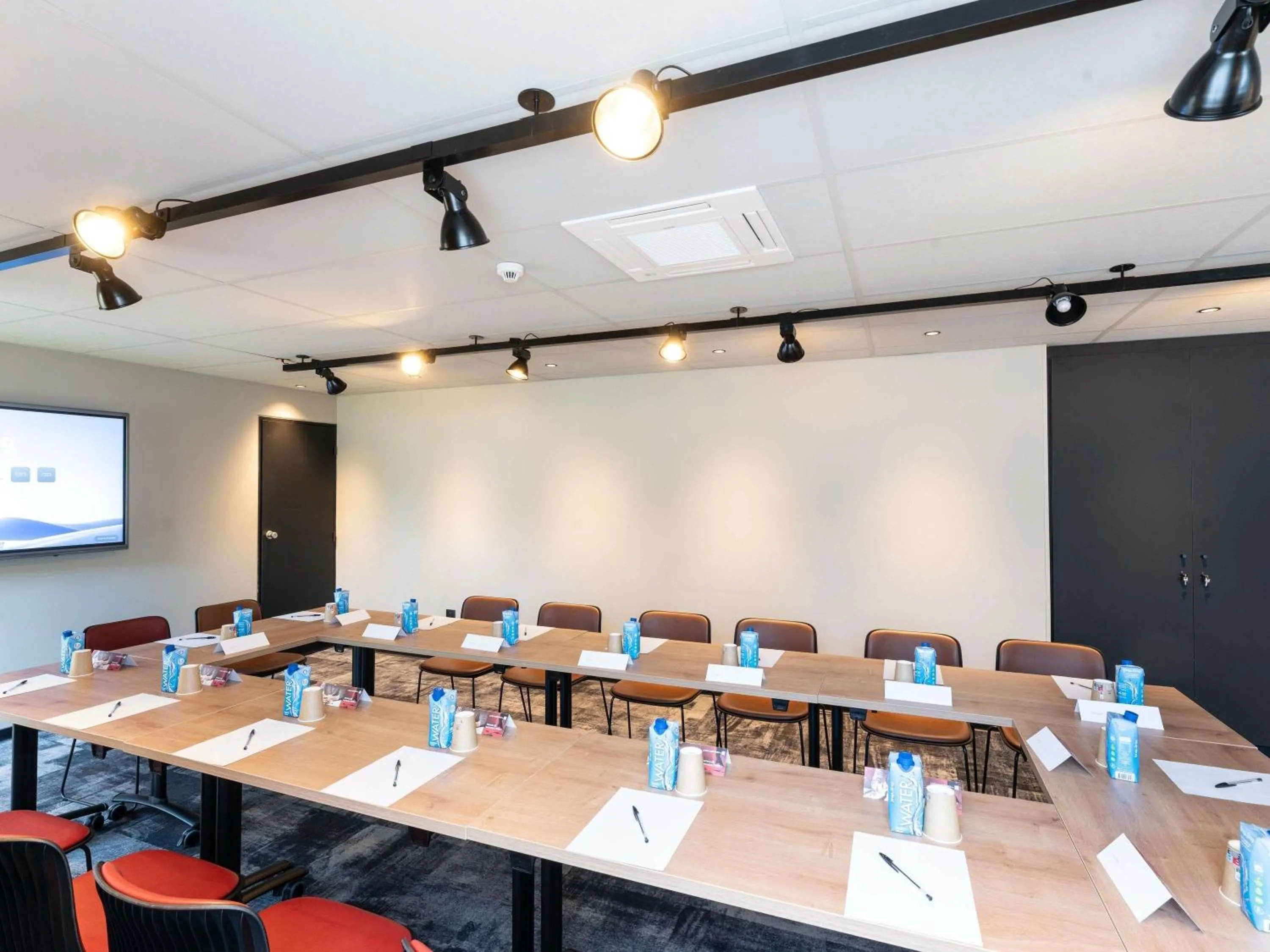 Meeting/conference room in Ibis Orleans La Chapelle Saint Mesmin
