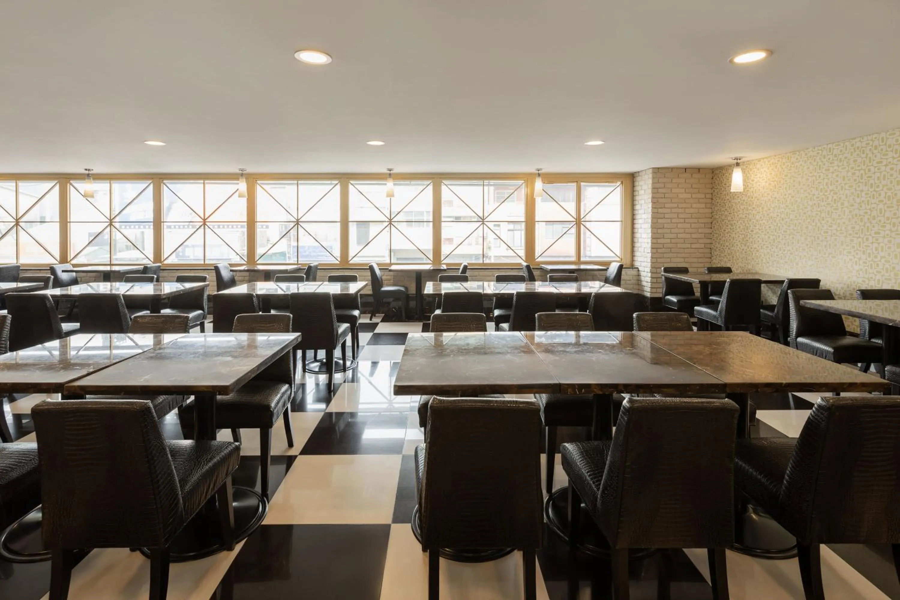 Restaurant/places to eat in Kindness Hotel - Jhandong Jiuru Branch