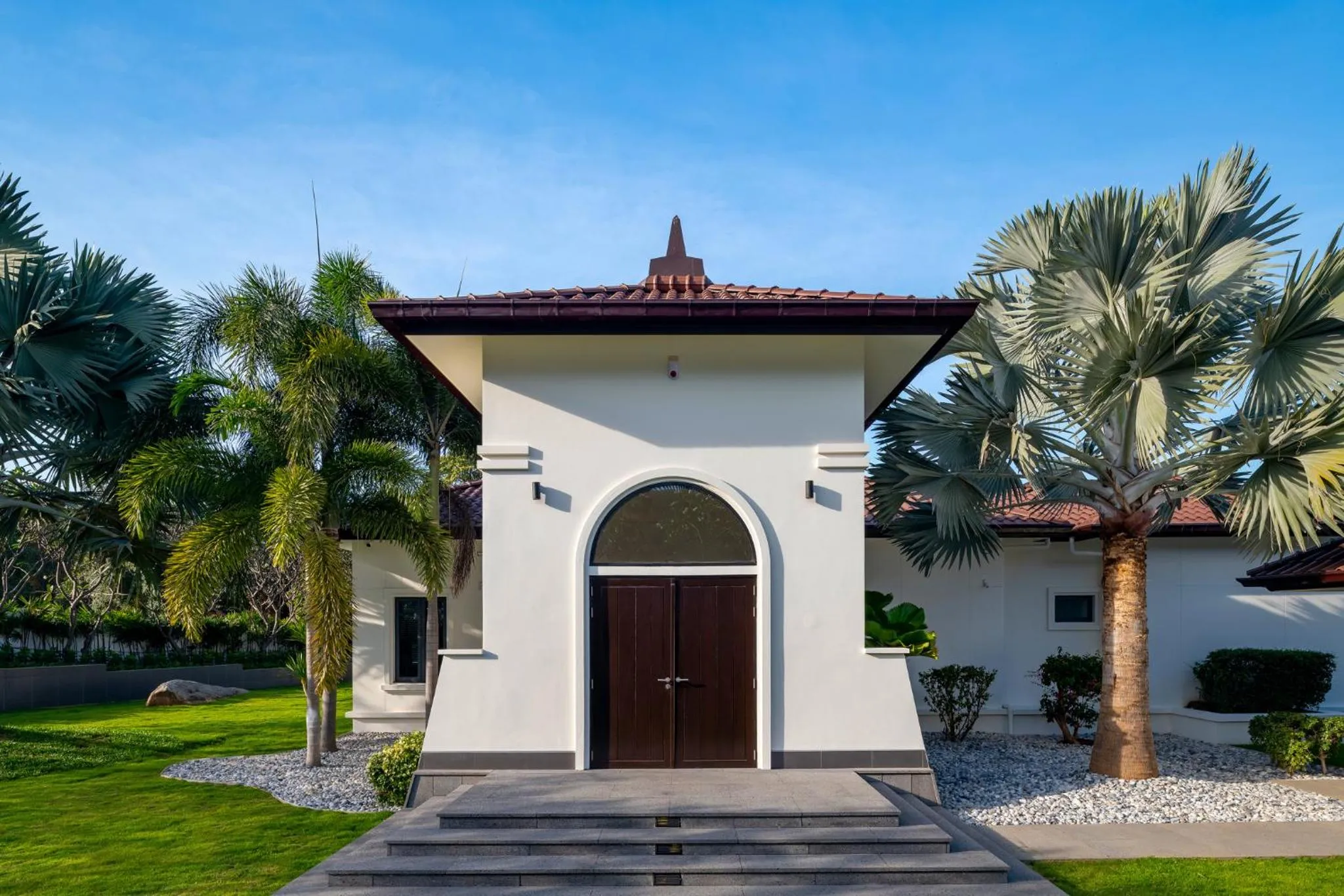 Property building in Luxury 5 Bedroom Pool Villa B11B