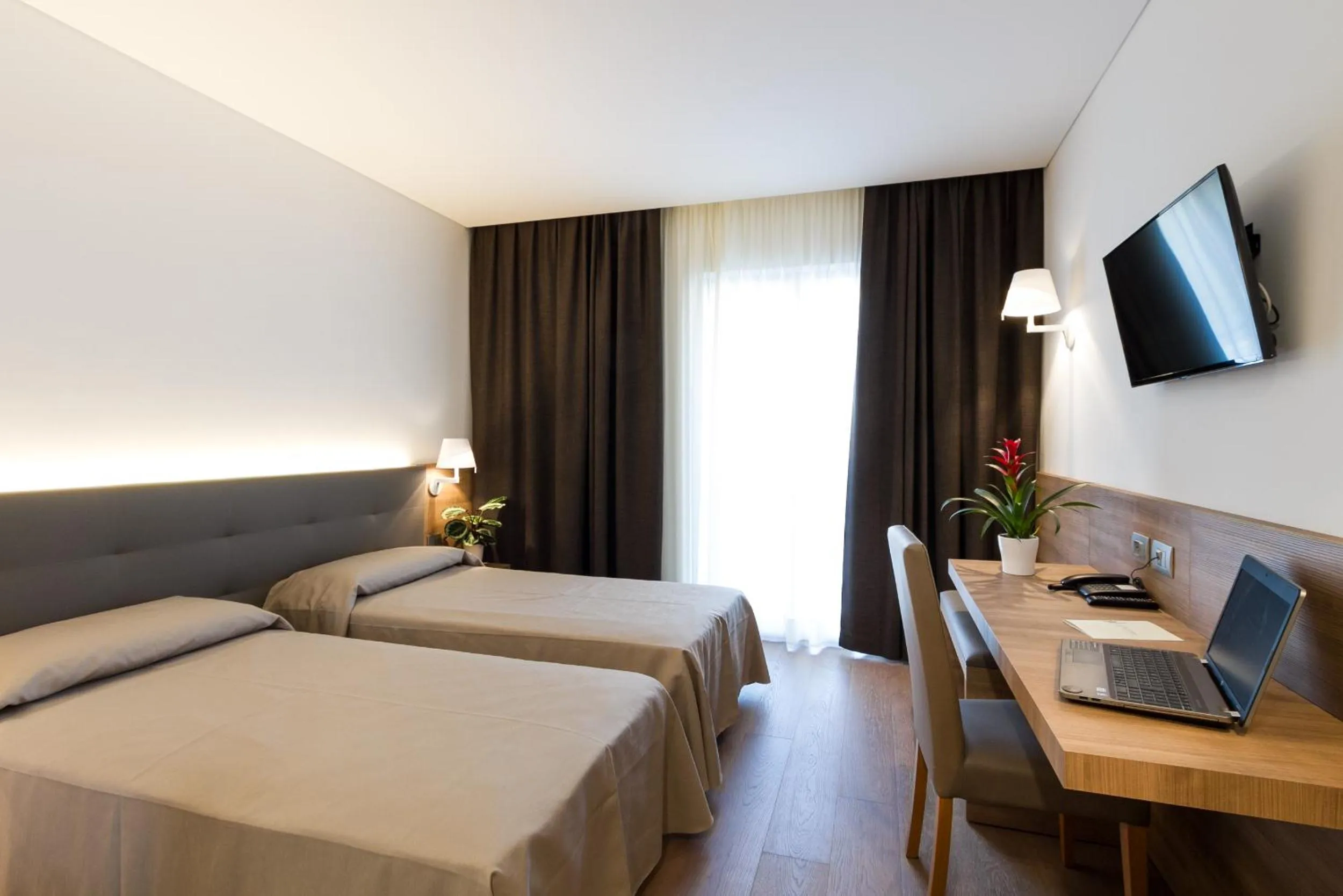 Bedroom, Bed in Albergo Al Tarcentino