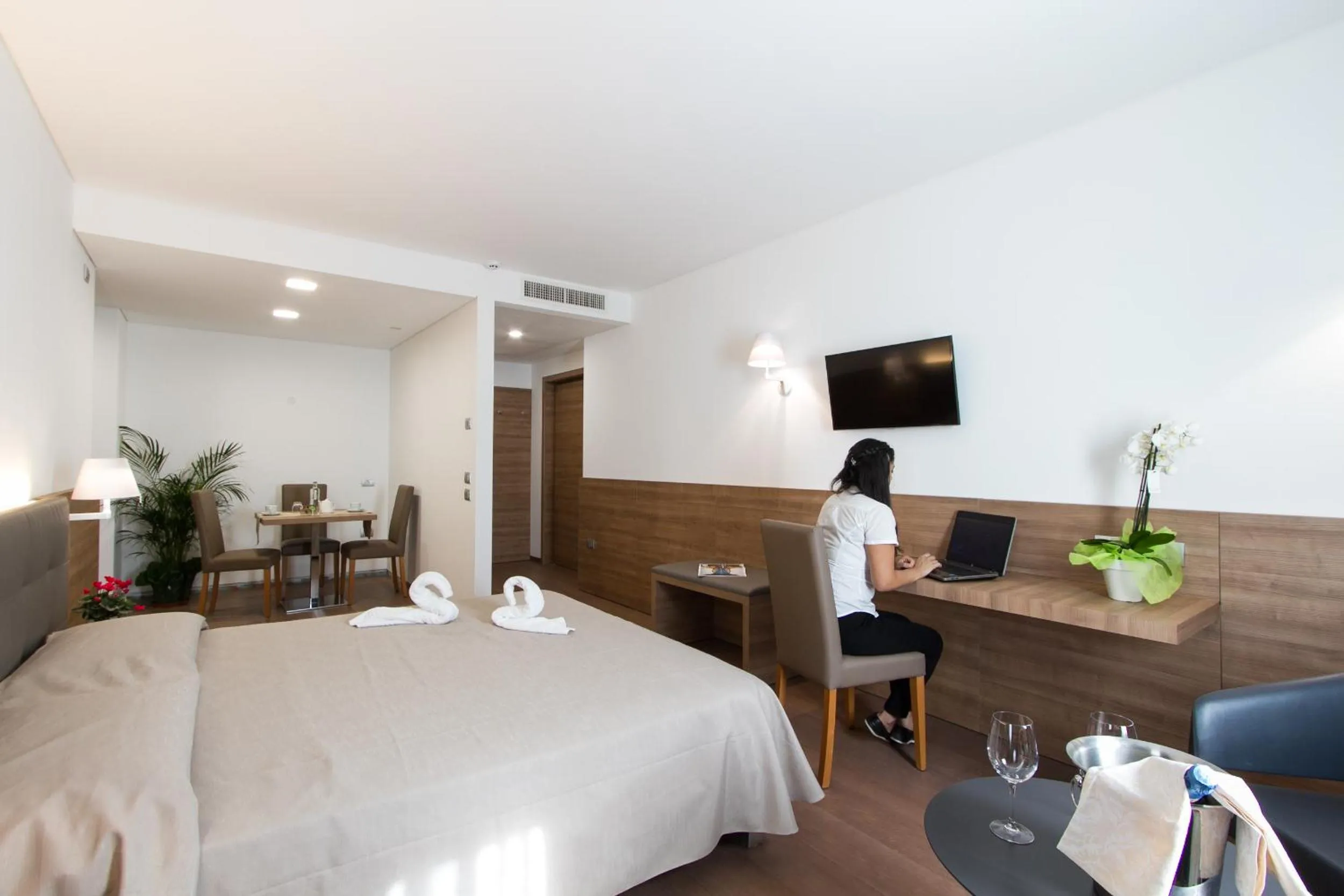 TV and multimedia, Bed in Albergo Al Tarcentino