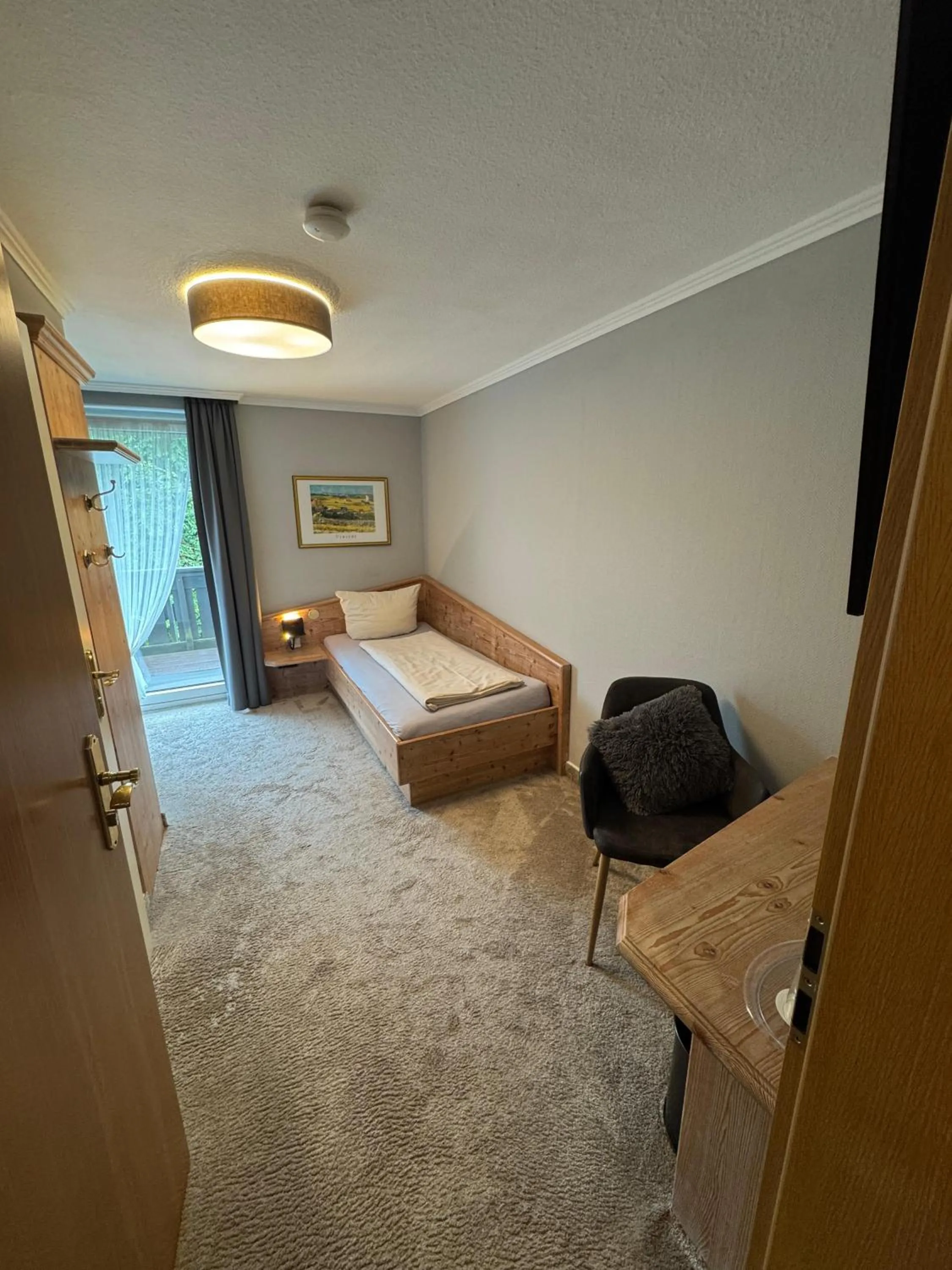 Photo of the whole room in Engemann Kurve