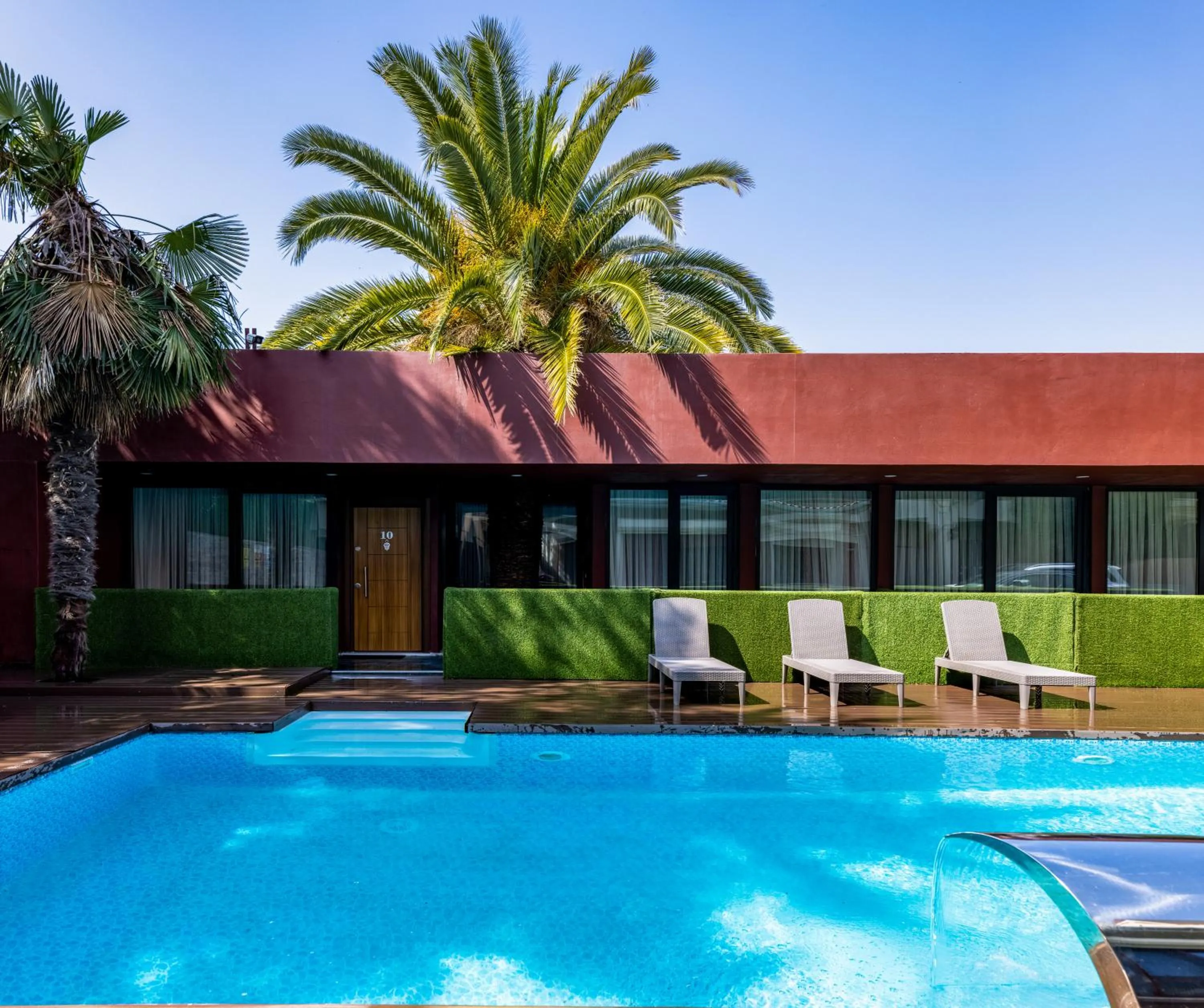 Pool view in BayMari Suites Plus Florya