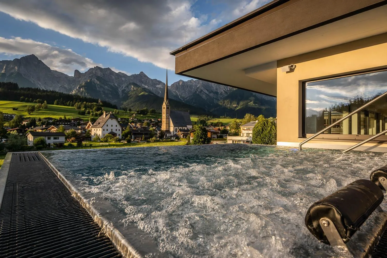 Hot Tub in die HOCHKÖNIGIN - Mountain Resort