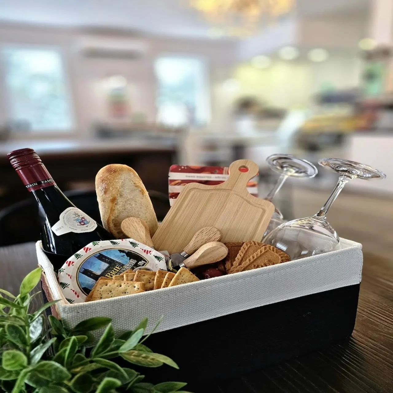 Le 900 Tremblant Inn Café and Bistro