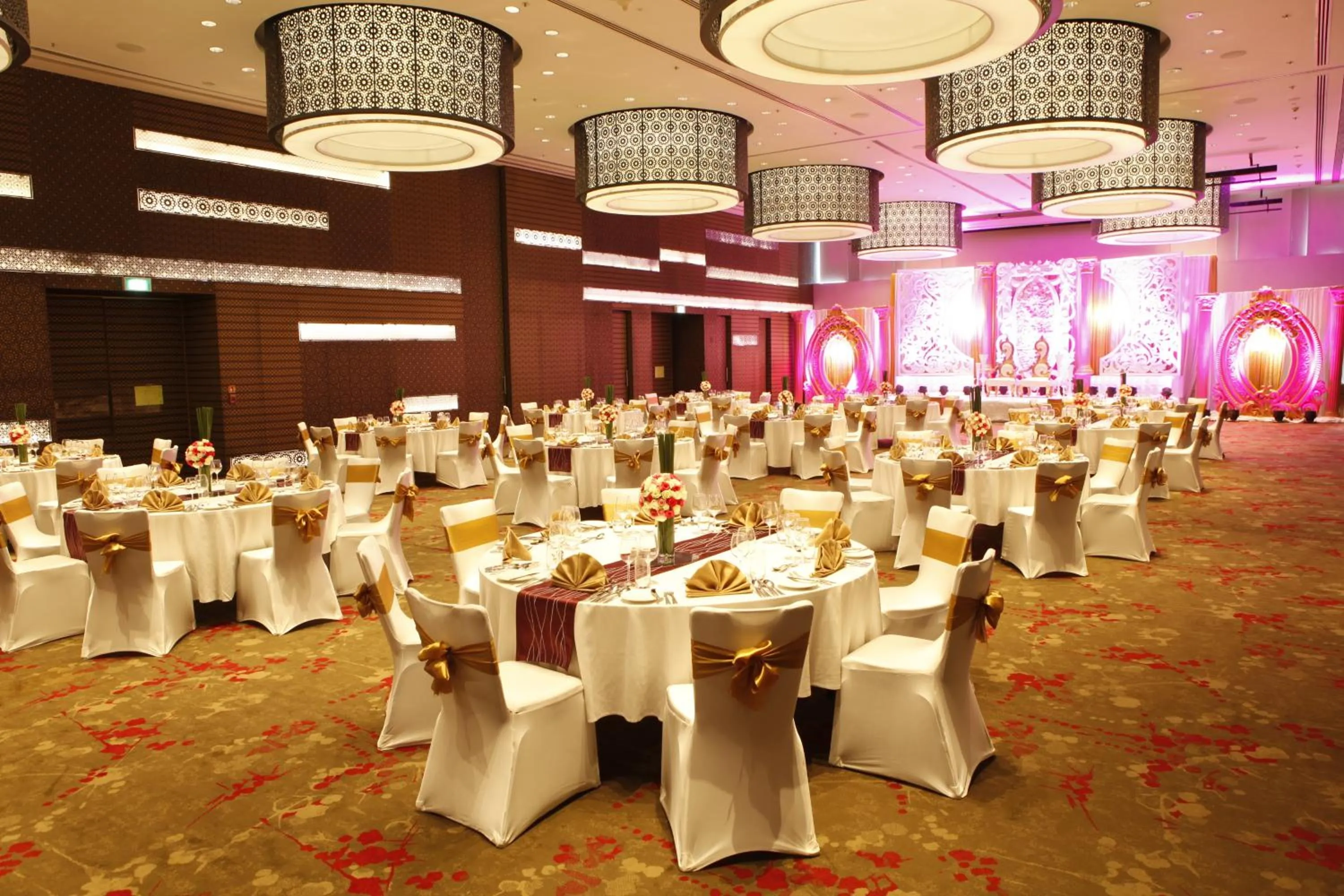 Banquet/Function facilities in Novotel Pune Viman Nagar Road