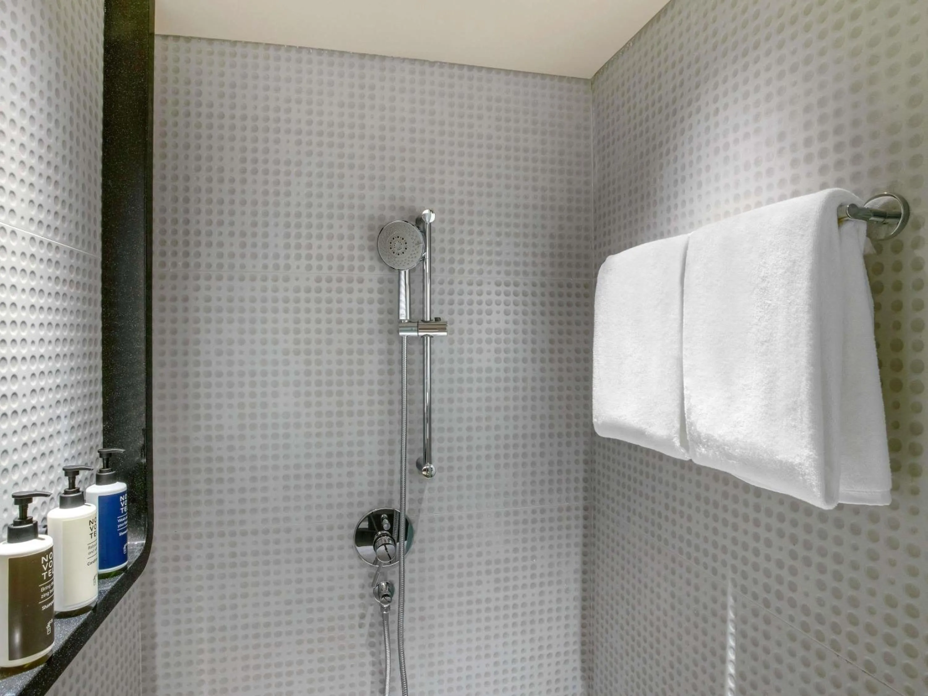 Bedroom in Novotel Pune Viman Nagar Road