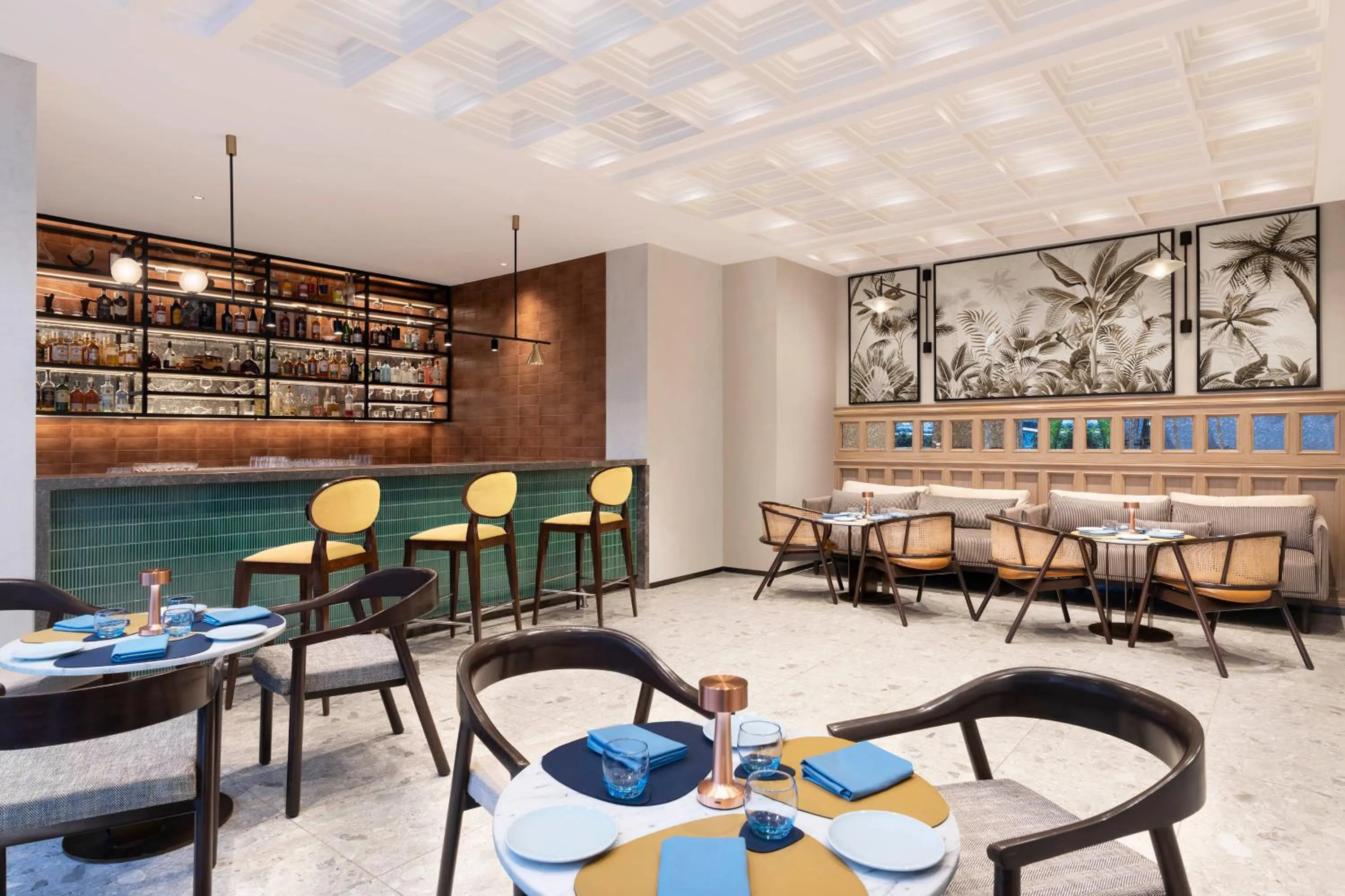 Restaurant/places to eat in Novotel Pune Viman Nagar Road