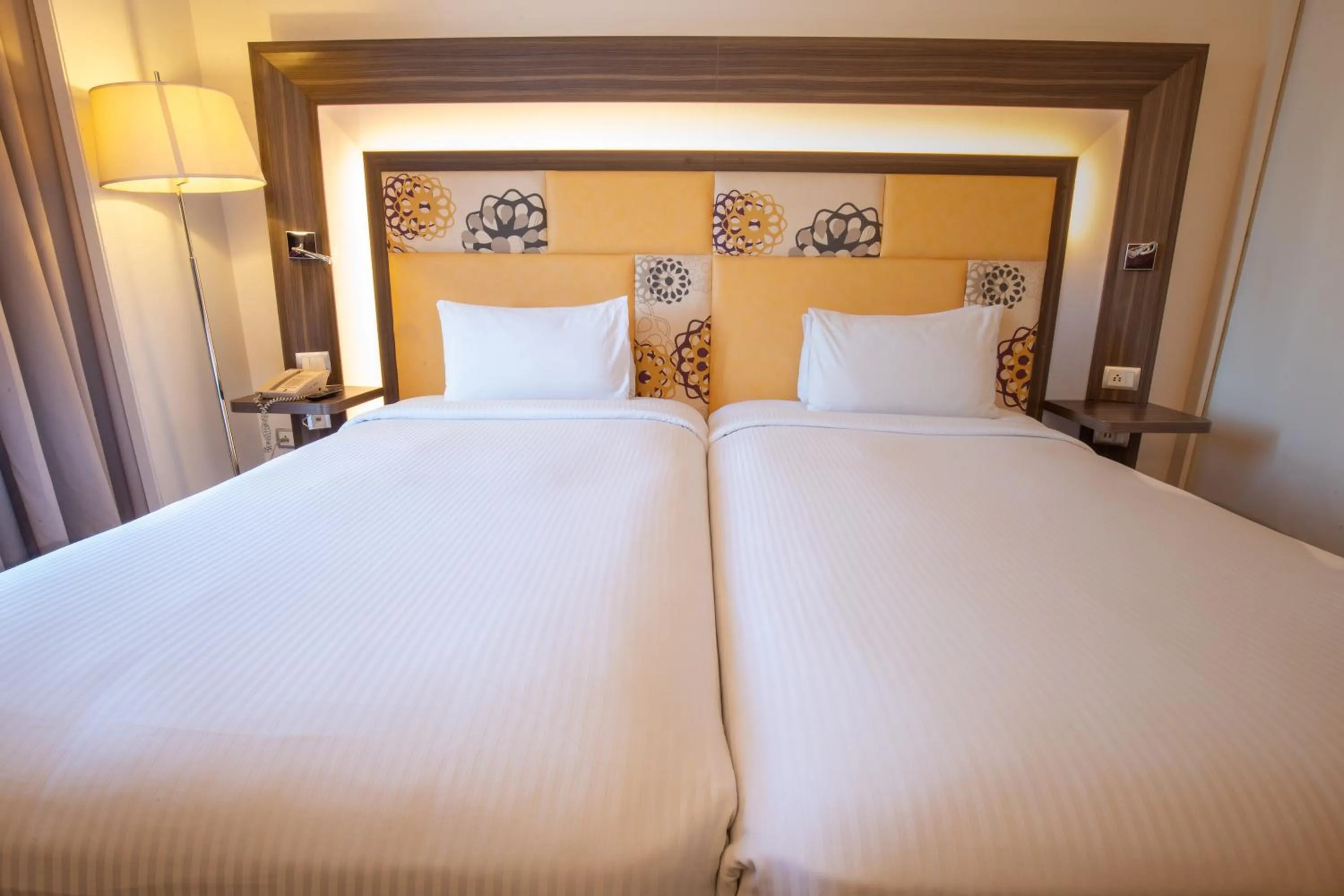 Bed in Novotel Pune Viman Nagar Road