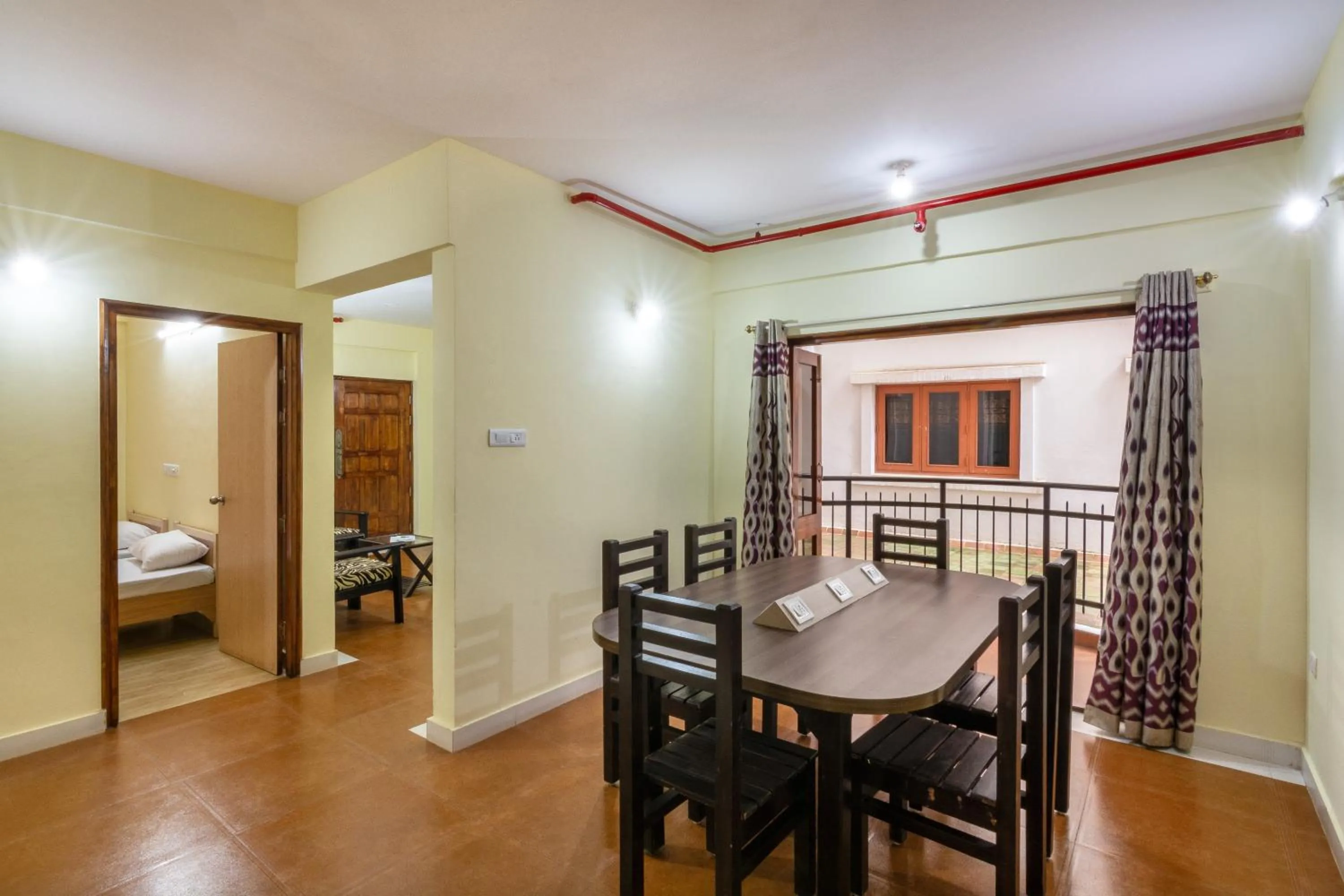 Dining area, Bed in Guesture Serviced Residences, Alta Vista