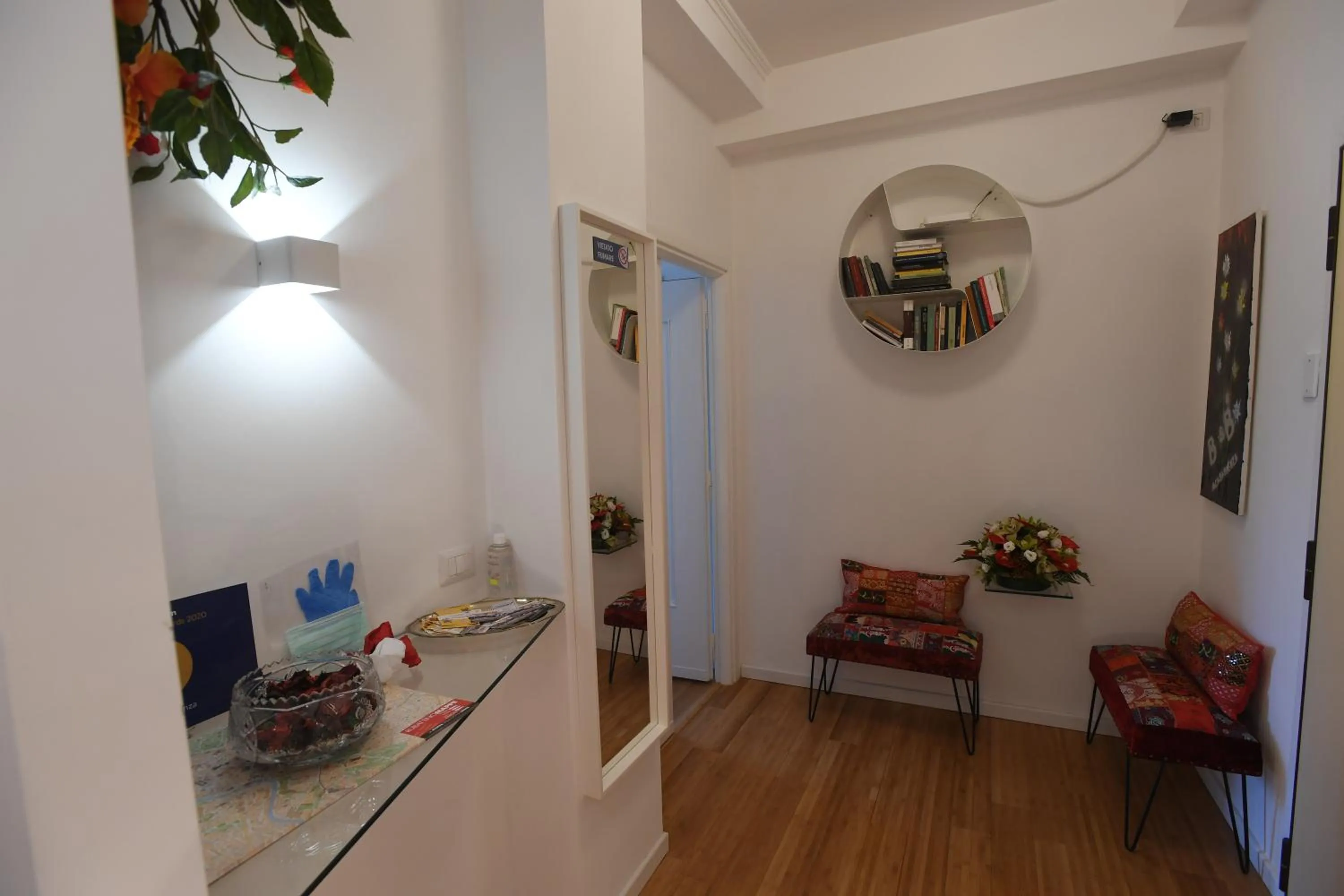 Library in A Casa Di Enza