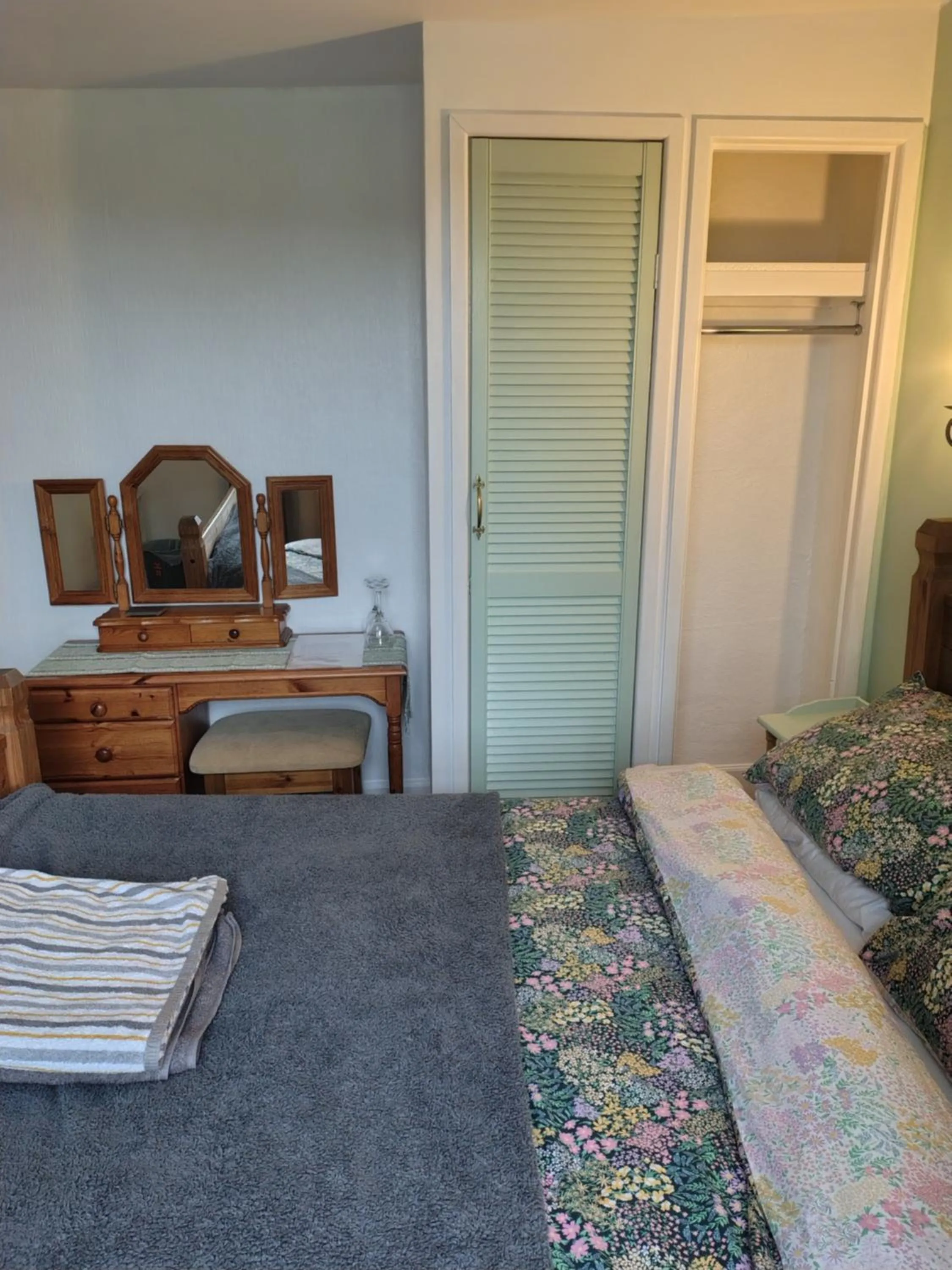 Bed in Sharlands Farm Bed and Breakfast