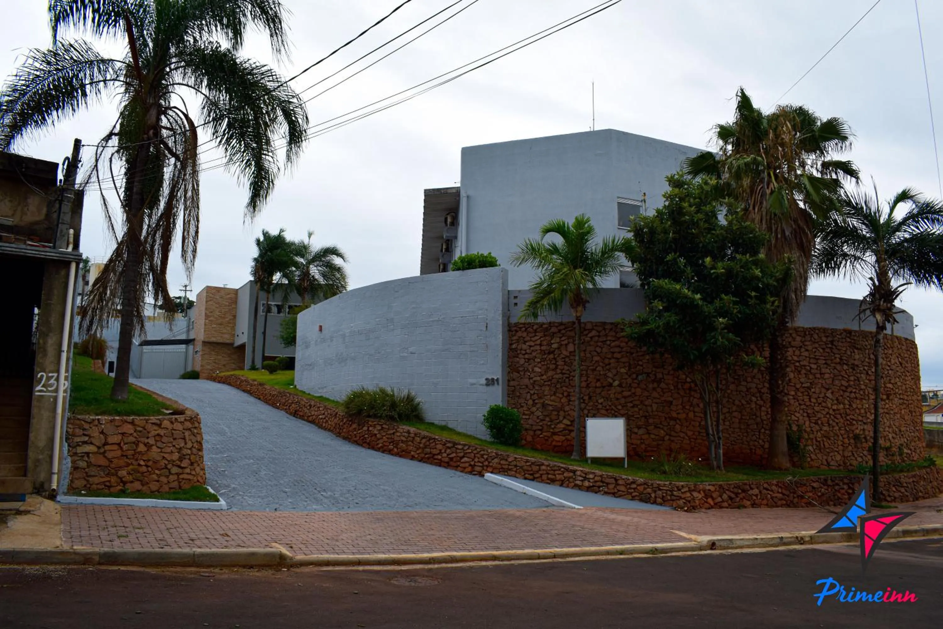 Property building in Hotel PrimeInn