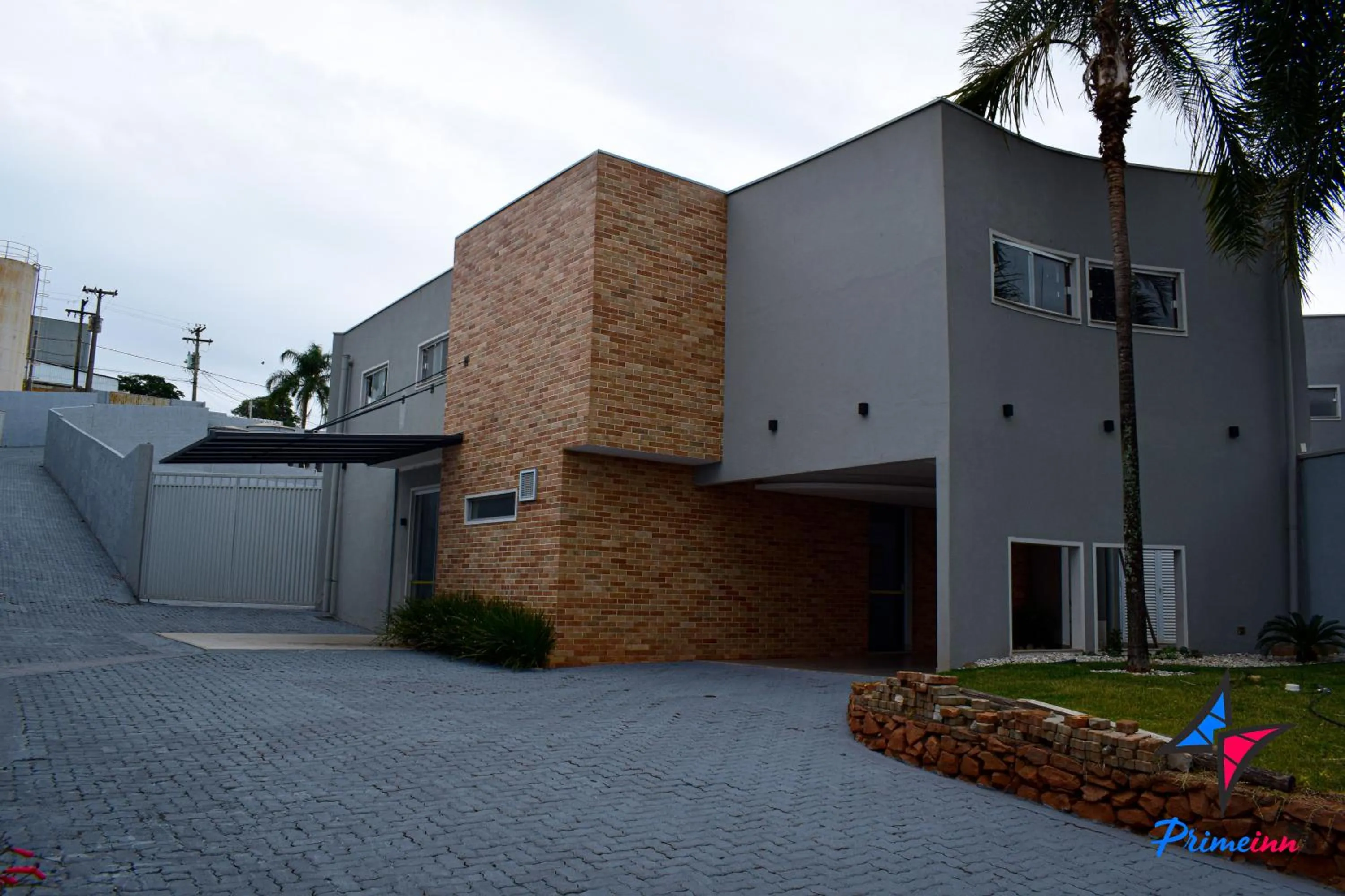 Property building in Hotel PrimeInn