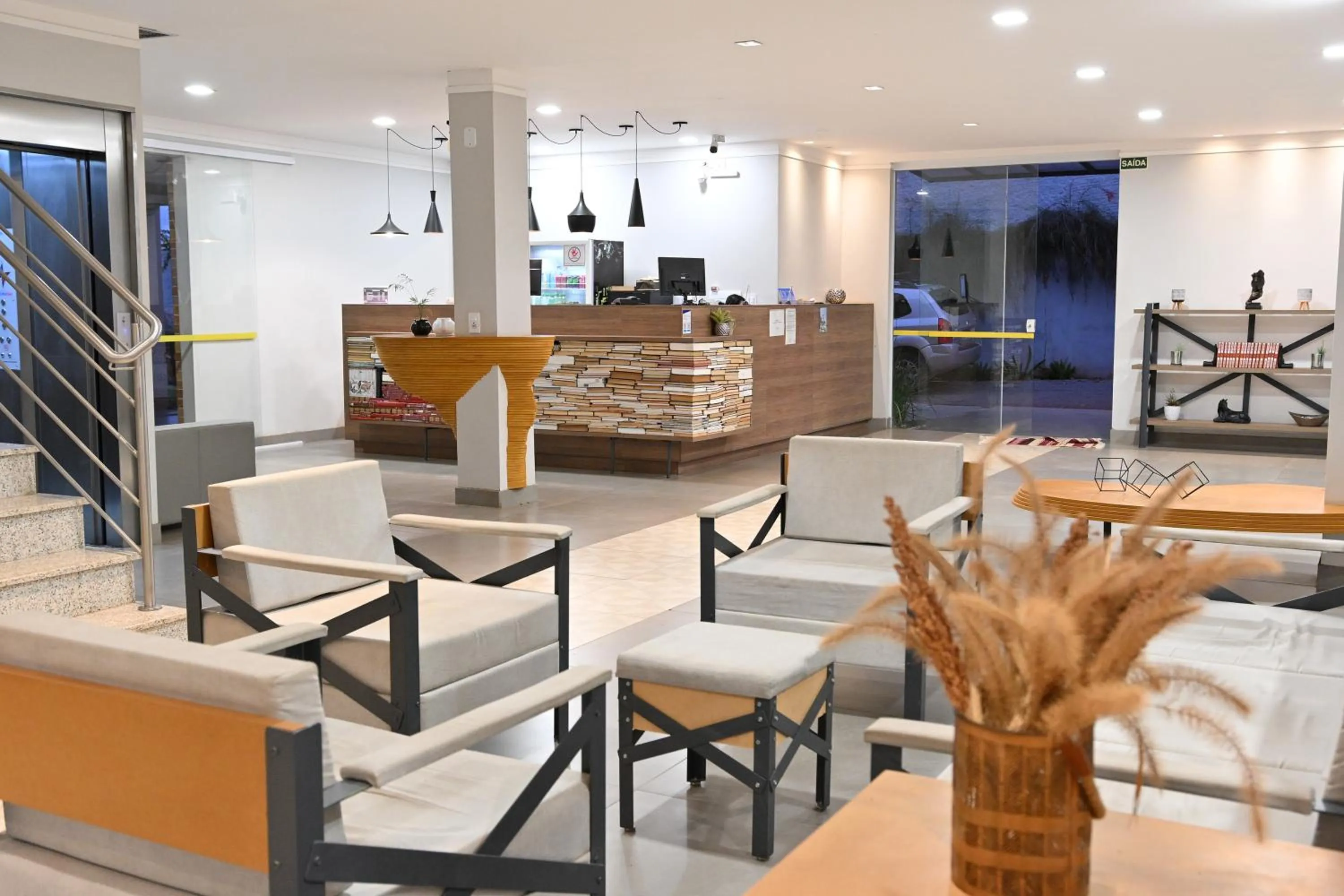 Patio in Hotel PrimeInn