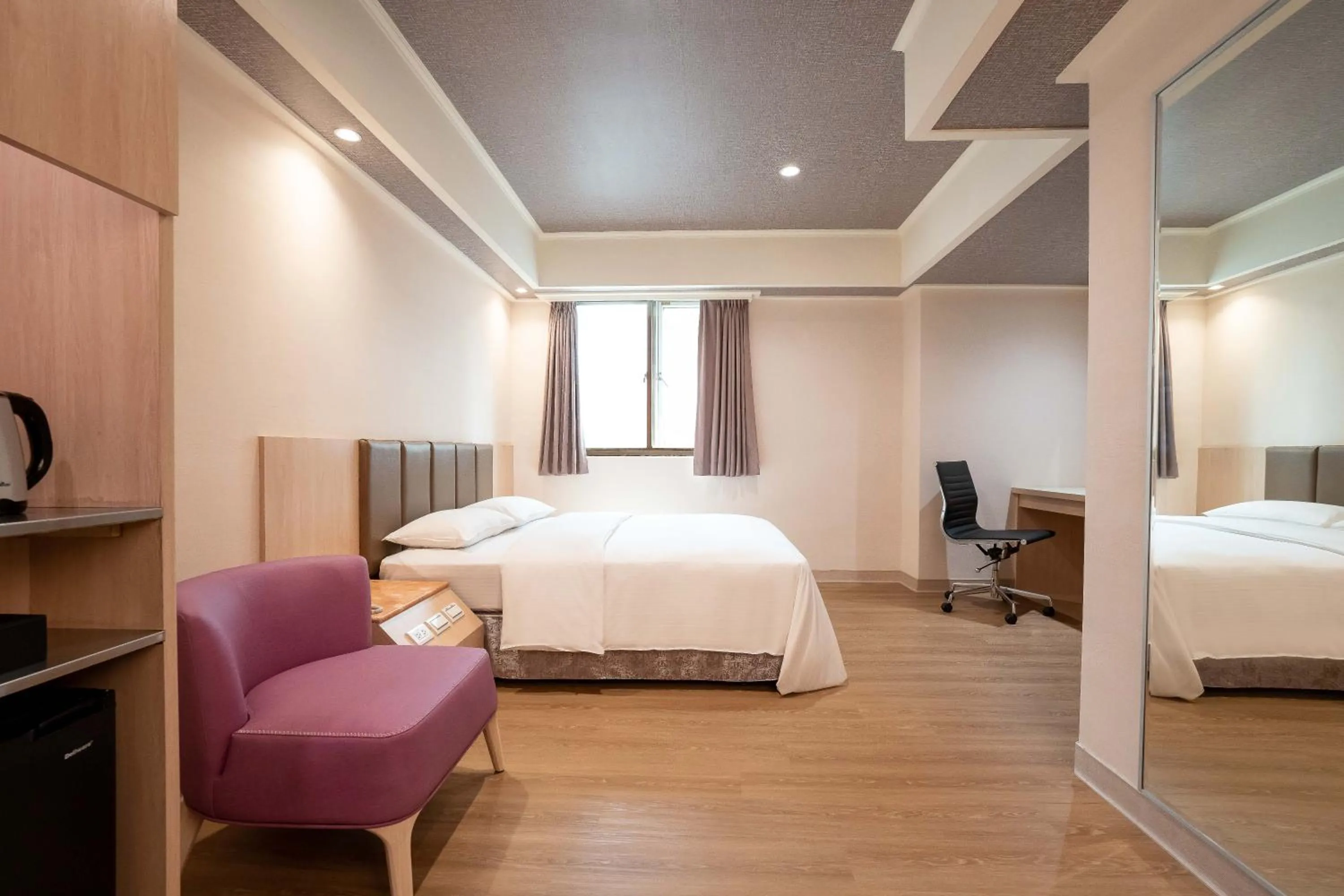 Bed in The Cloud Hotel