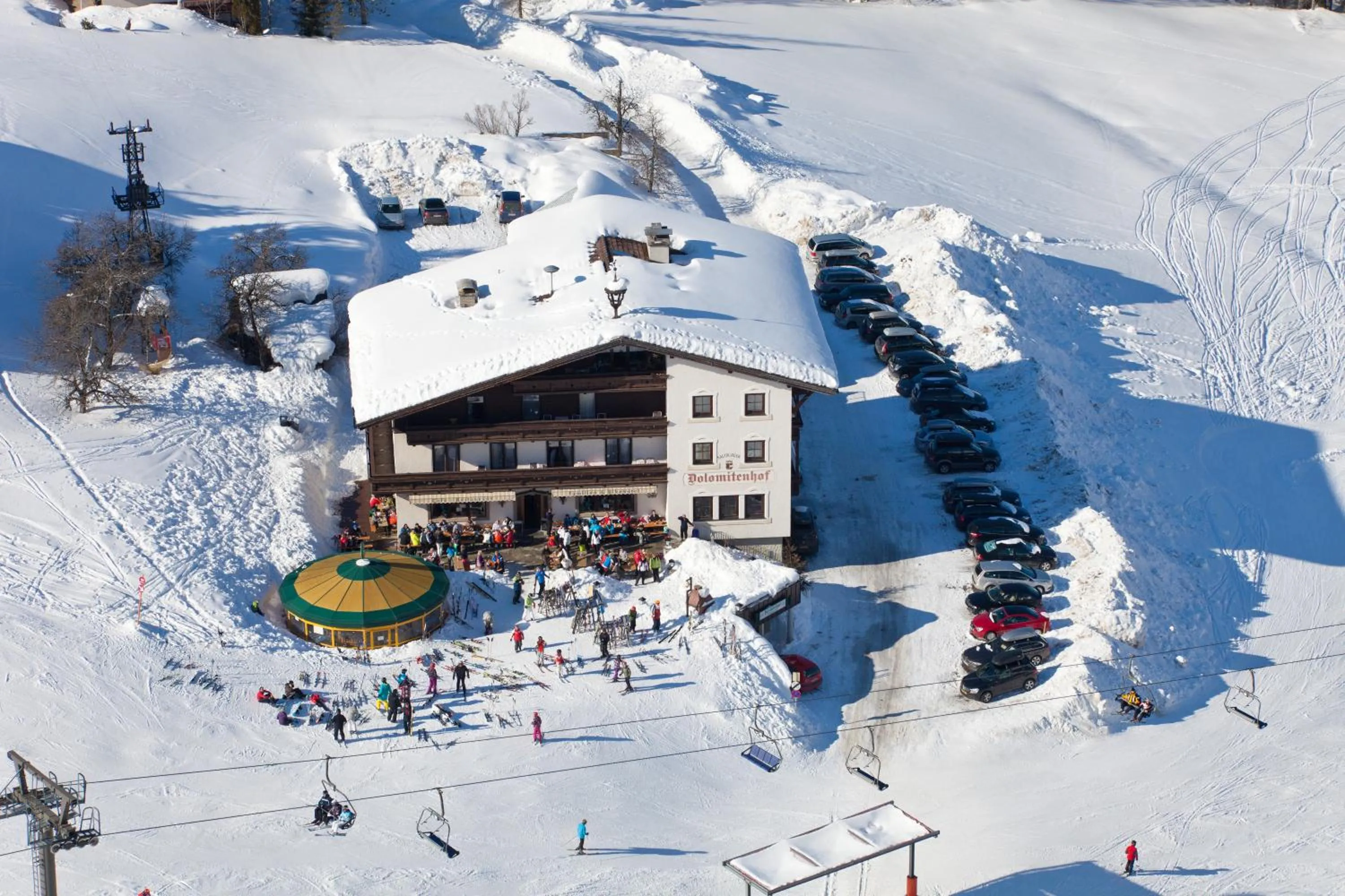 Facade/entrance in Salzburger Dolomitenhof