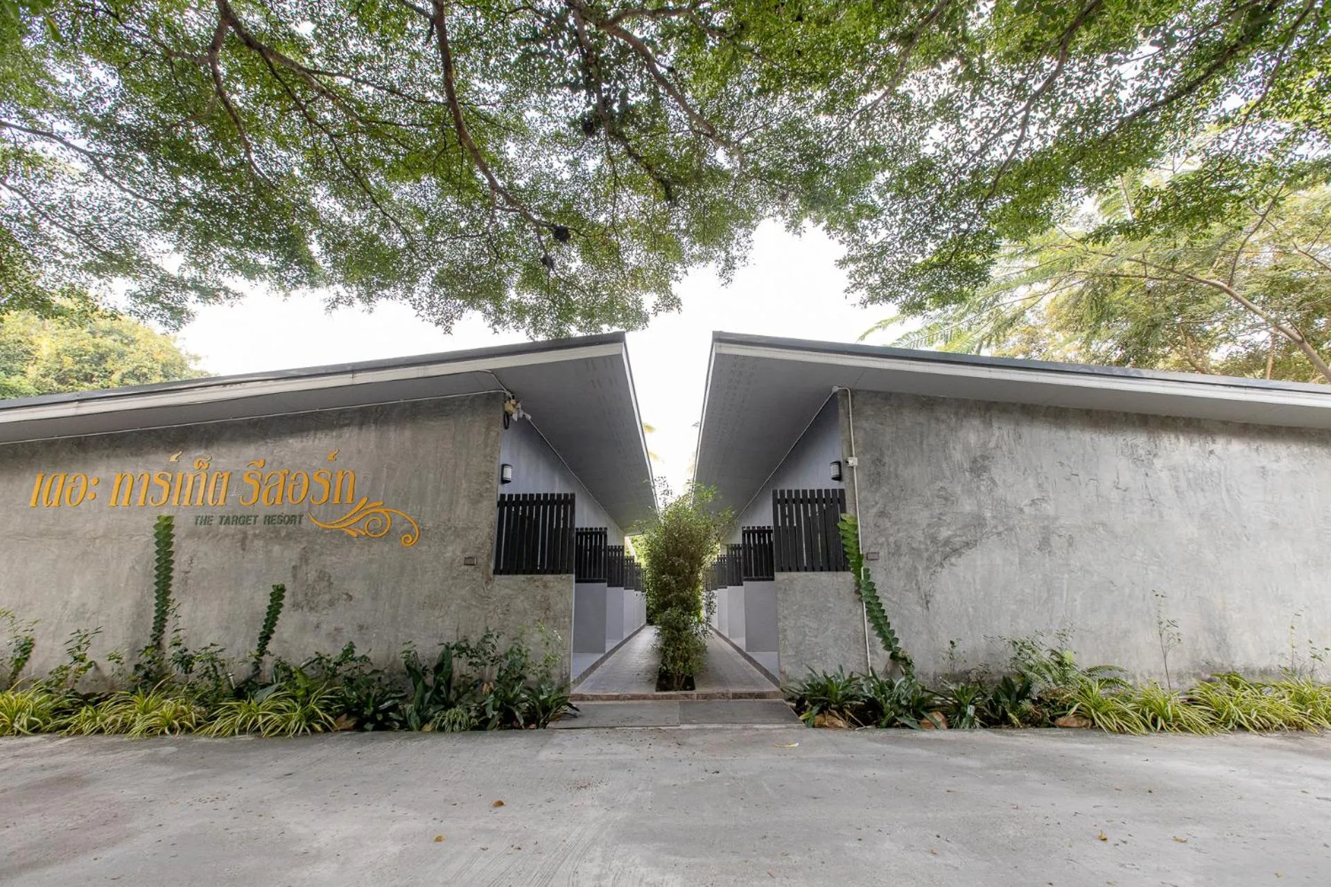 Property building in The Target Hotel chaingrai