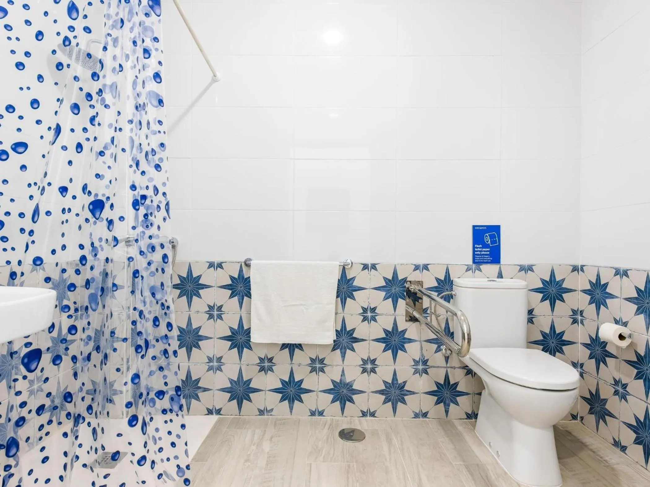 OKEANOS Eco Guest House