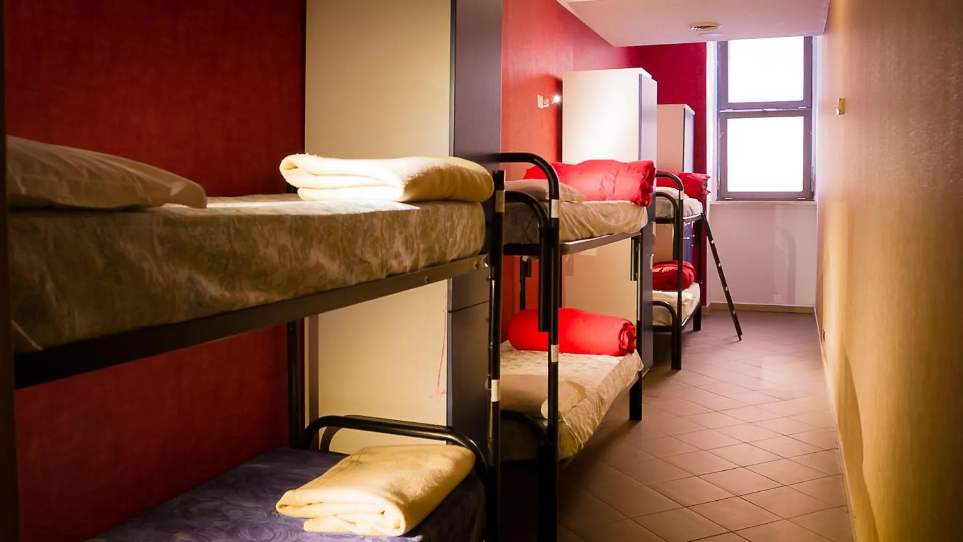 Bed in Youth Station Hostel