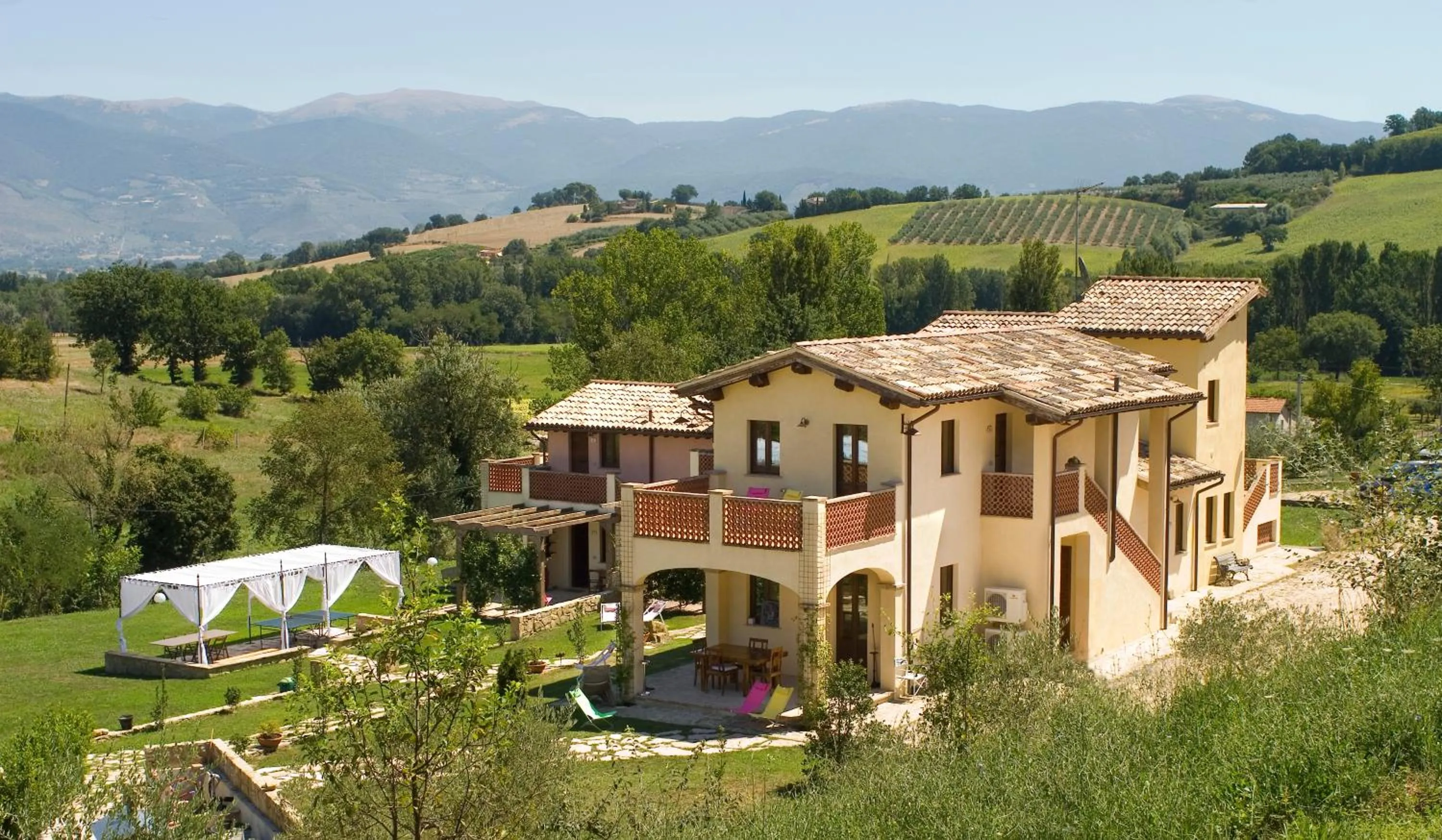 Facade/entrance in Borgo Le Capannelle