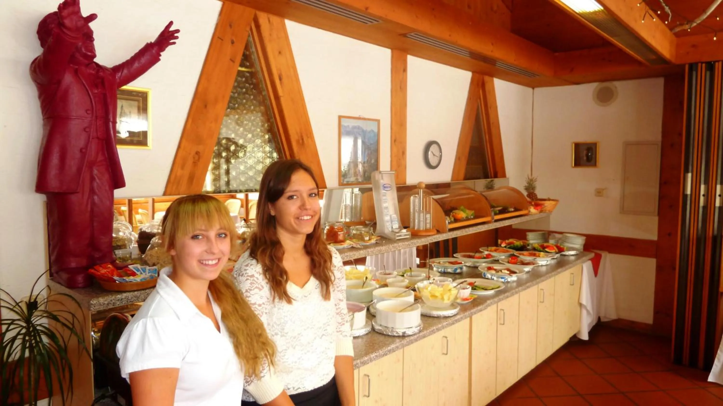 Restaurant/places to eat in Meister BÄR HOTEL Bayreuth