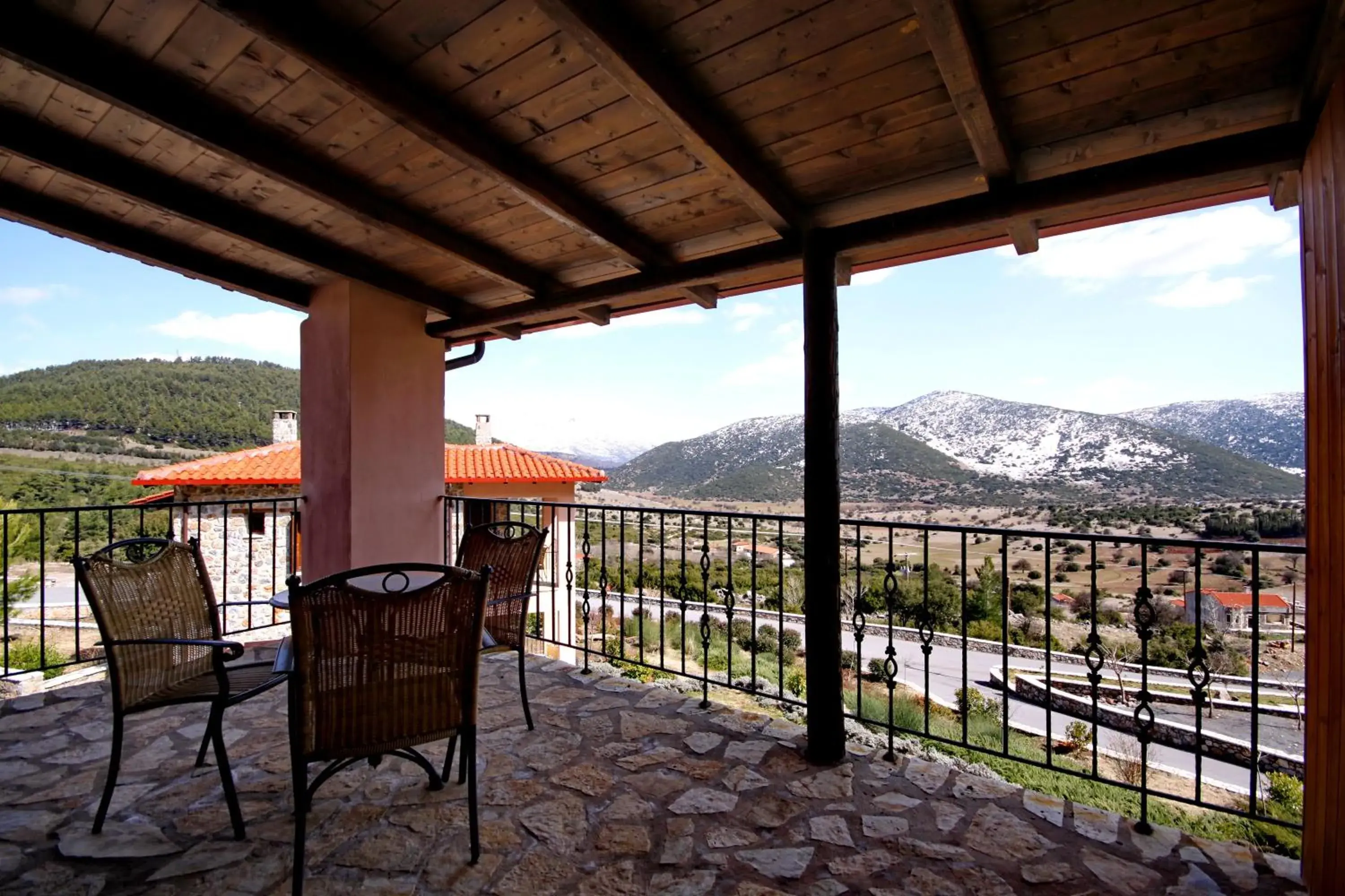 Suite with Mountain View in Menalia Villas & Suites ΚΤΗΜΑ ΚΟΥΜΠΟΥΡΗ Suite with Mountain View in Menalia Villas & Suites ΚΤΗΜΑ ΚΟΥΜΠΟΥΡΗ