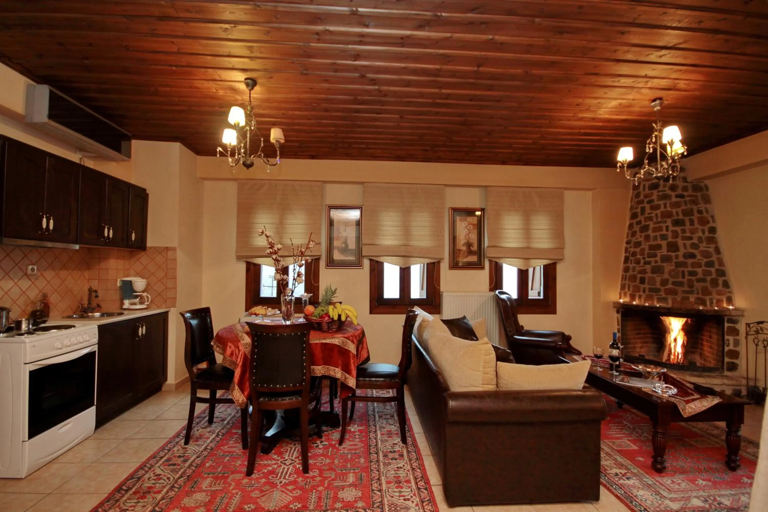 Kitchen or kitchenette in Menalia Villas & Suites ΚΤΗΜΑ ΚΟΥΜΠΟΥΡΗ