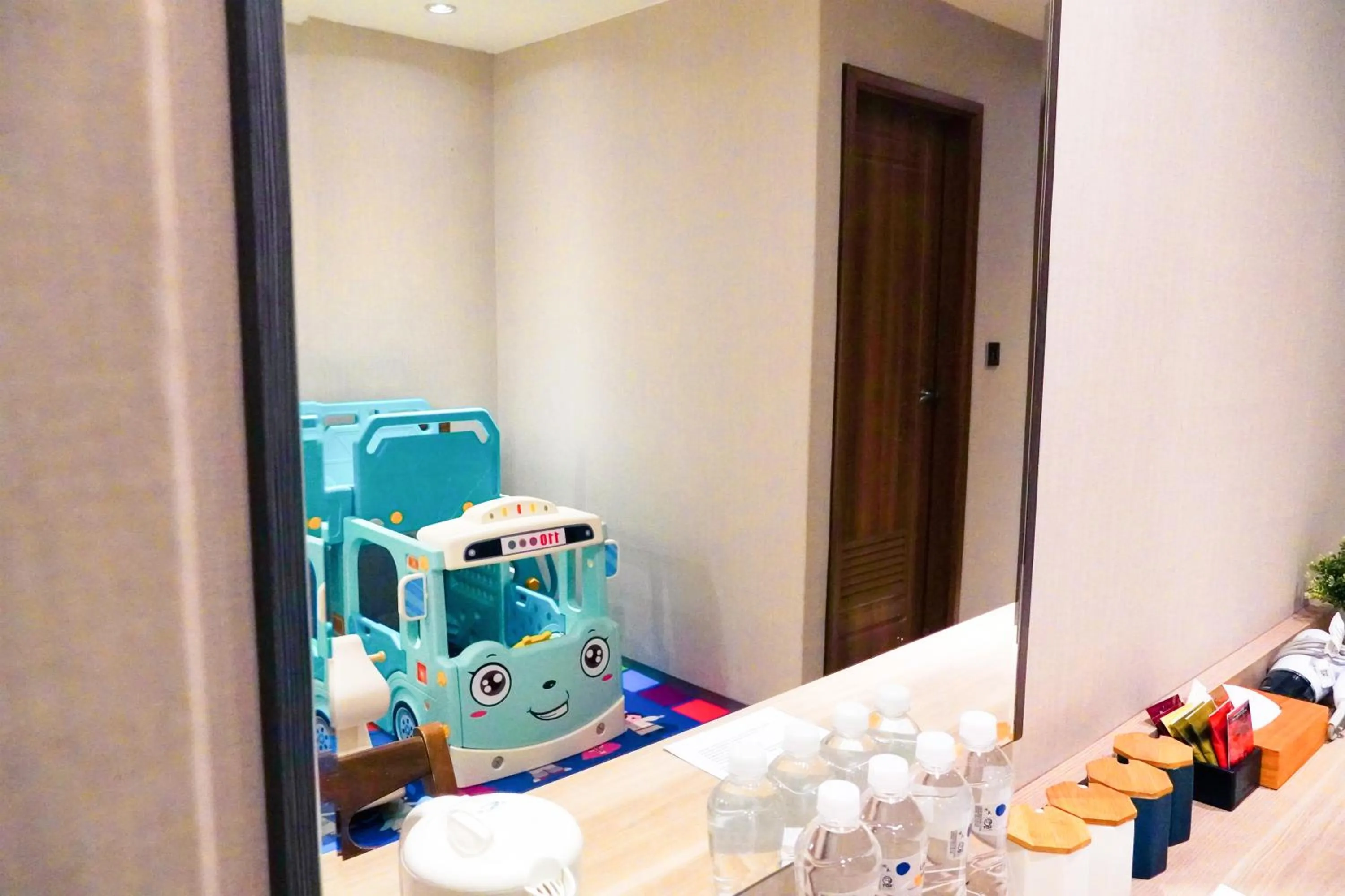 cot in Smile 73 Hotel