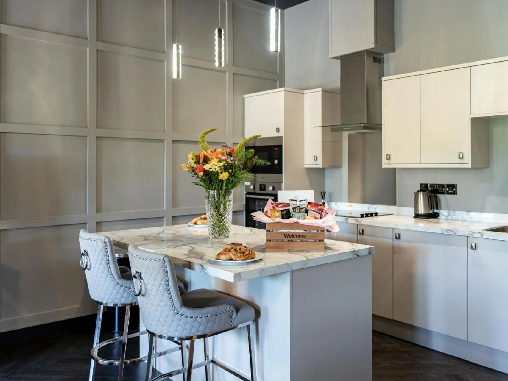 Kitchen or kitchenette in Bowers Mill Aparthotel