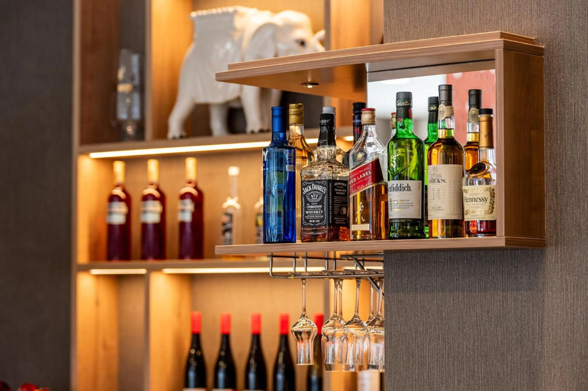 Lounge or bar in Holiday Inn Express Nürnberg-Schwabach