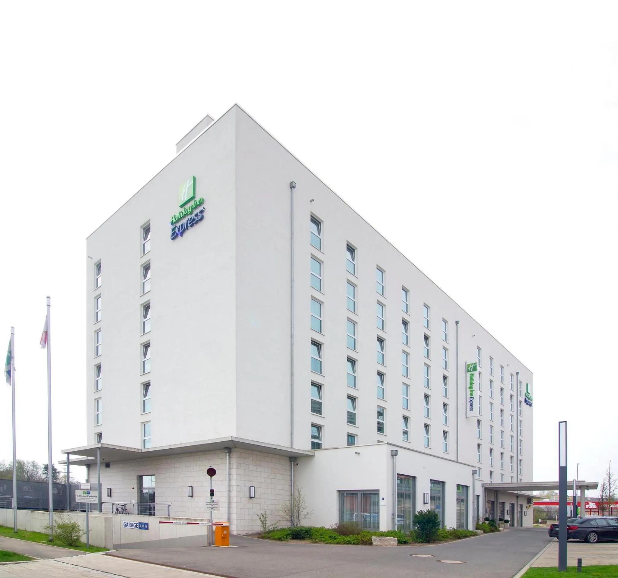 Property building in Holiday Inn Express Nürnberg-Schwabach