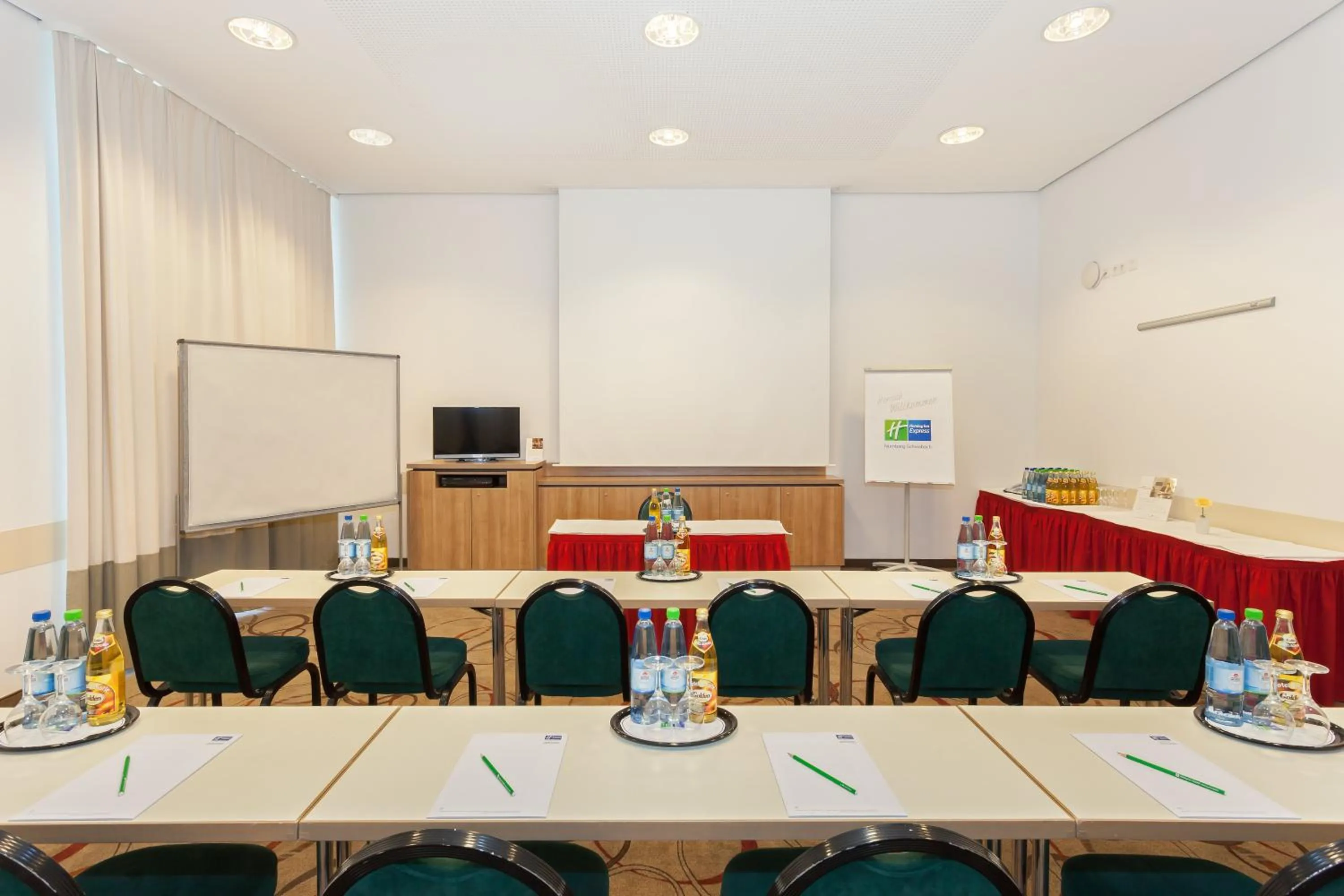 Meeting/conference room in Holiday Inn Express Nürnberg-Schwabach