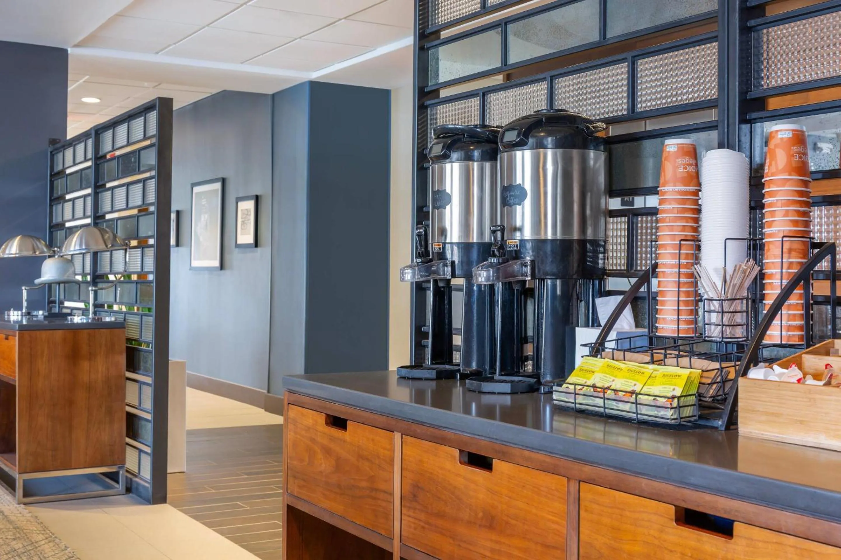 Breakfast in Radisson Hotel Detroit Metro Airport