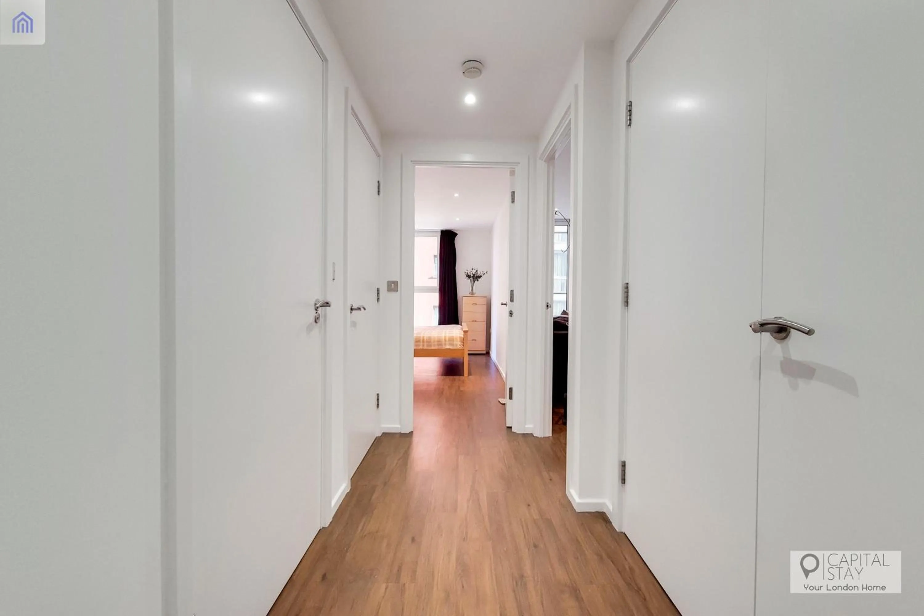 Two Bedroom Apartment - London ExCeL Stays