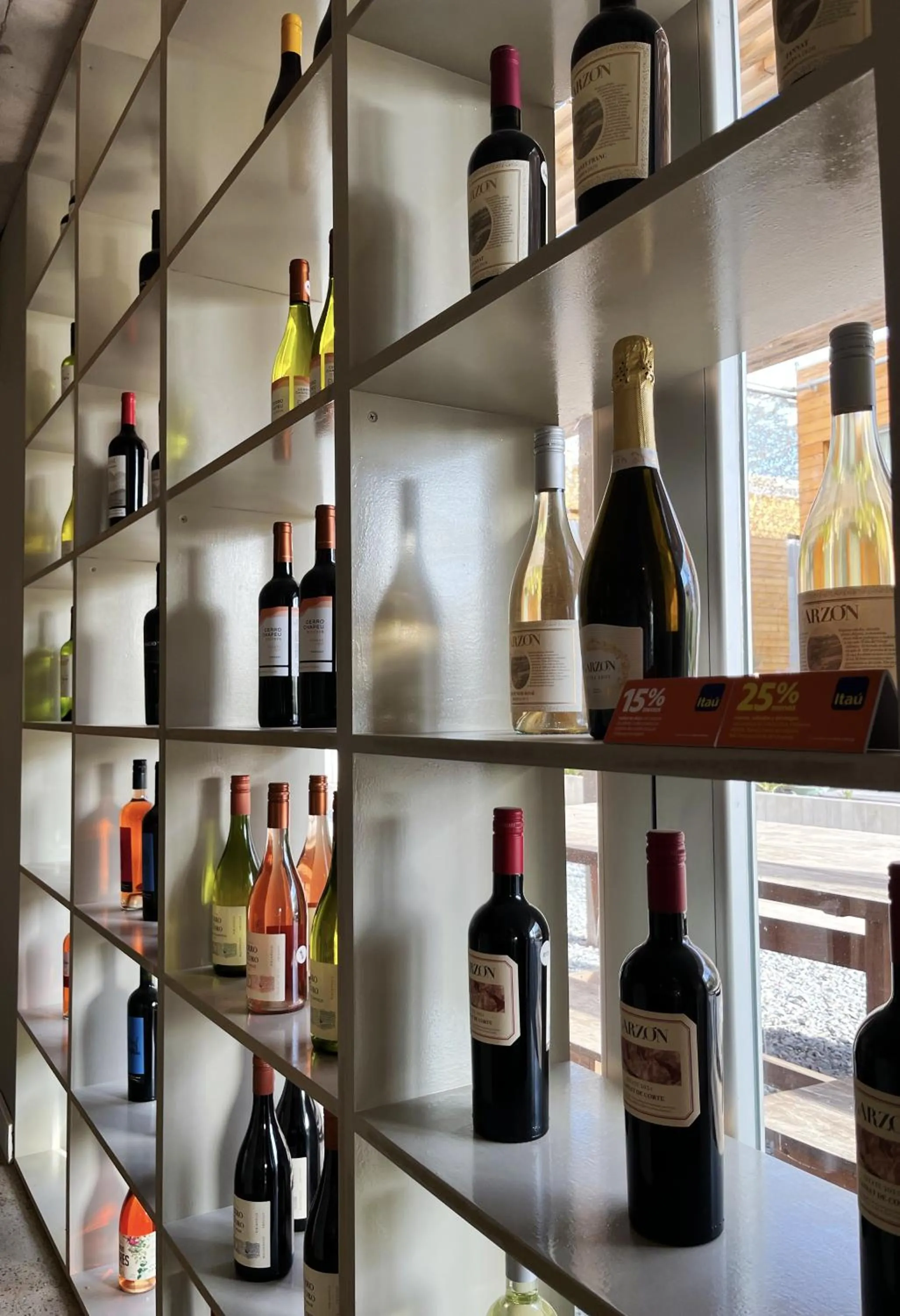 Restaurant/places to eat in Casagrande Hotel & Beach Club