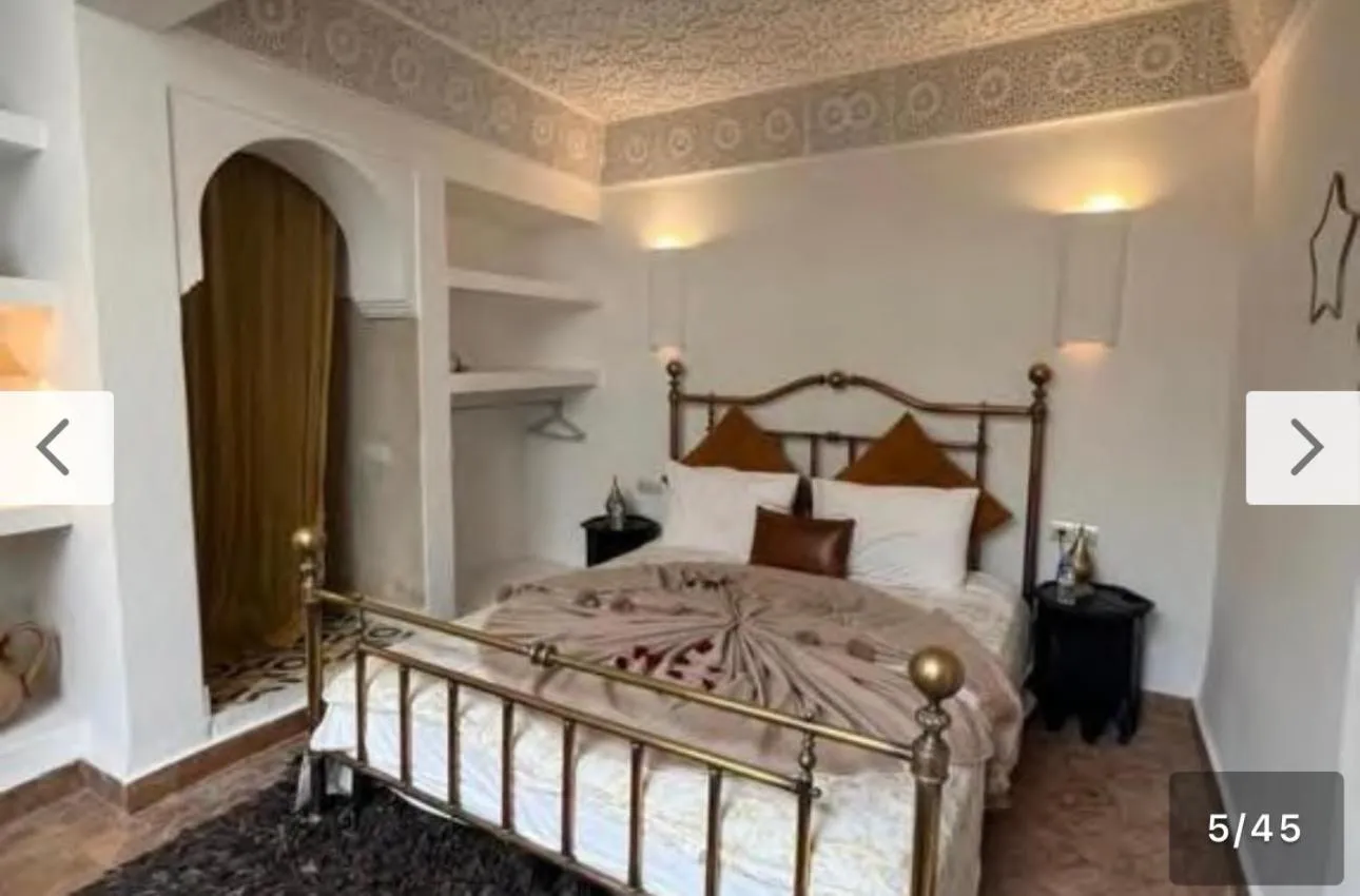Bed in Riad 103 Medina Pool and Hammam