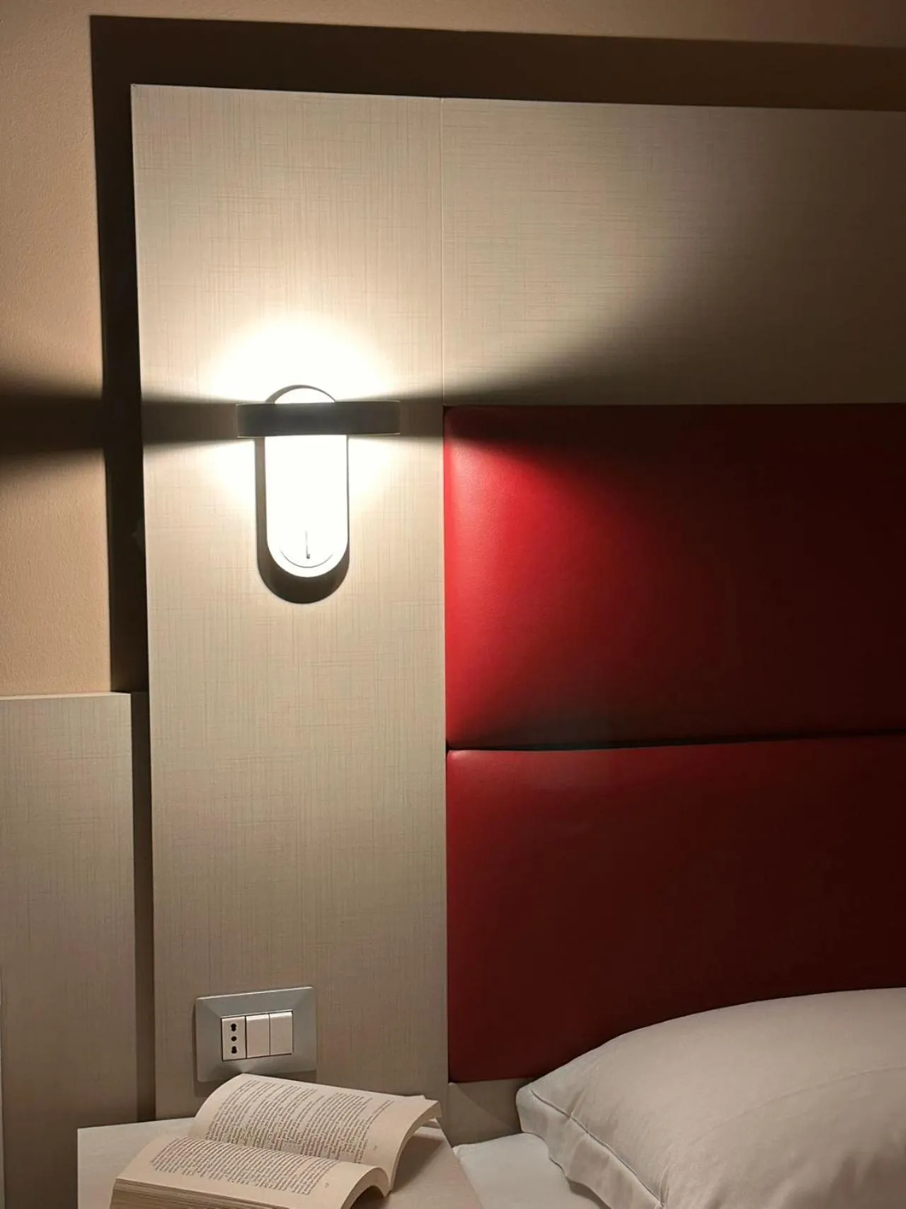 Bedroom, Bed in Hotel City 20