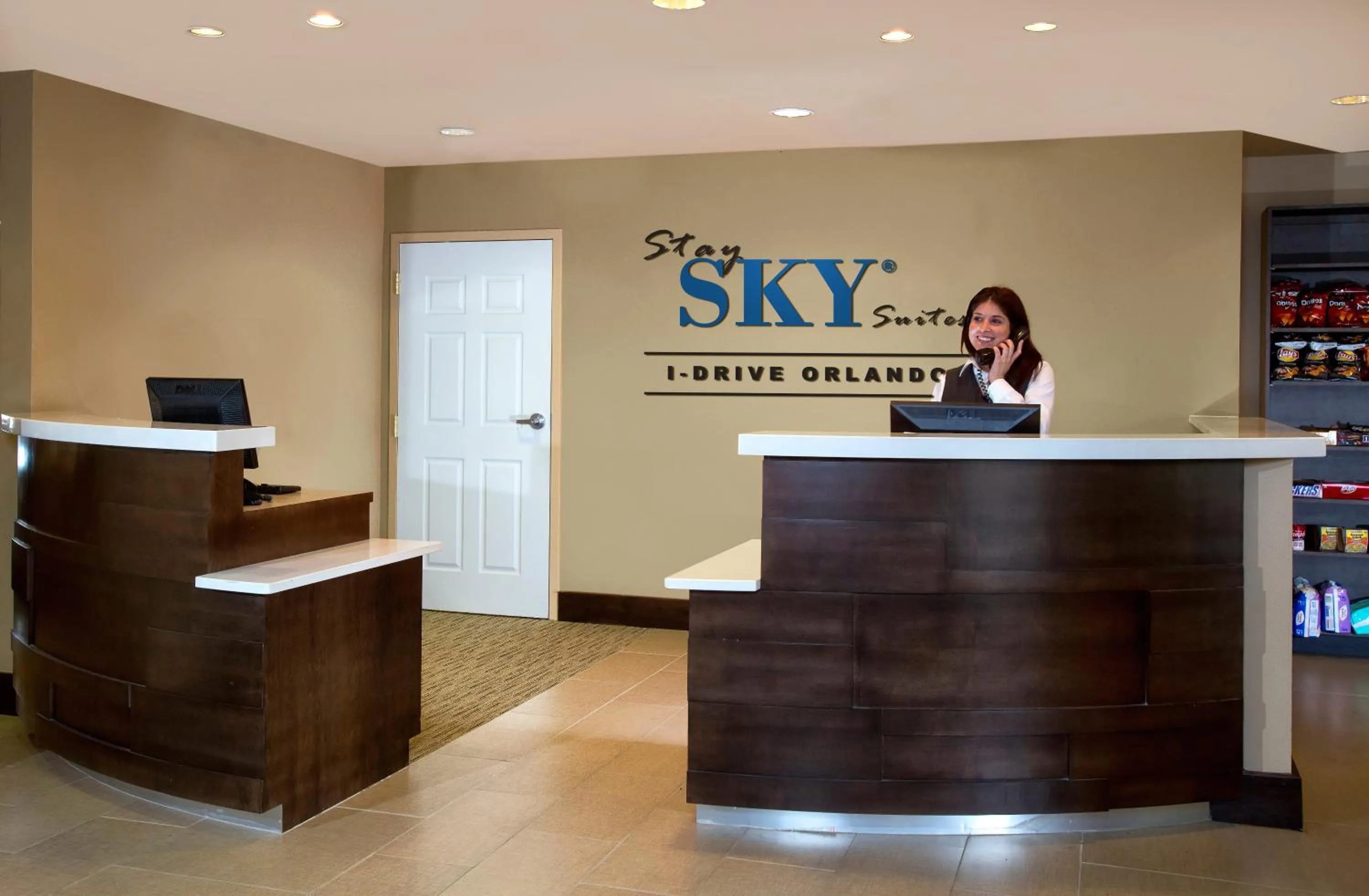 Lobby or reception in staySky Suites I-Drive Orlando Near Universal