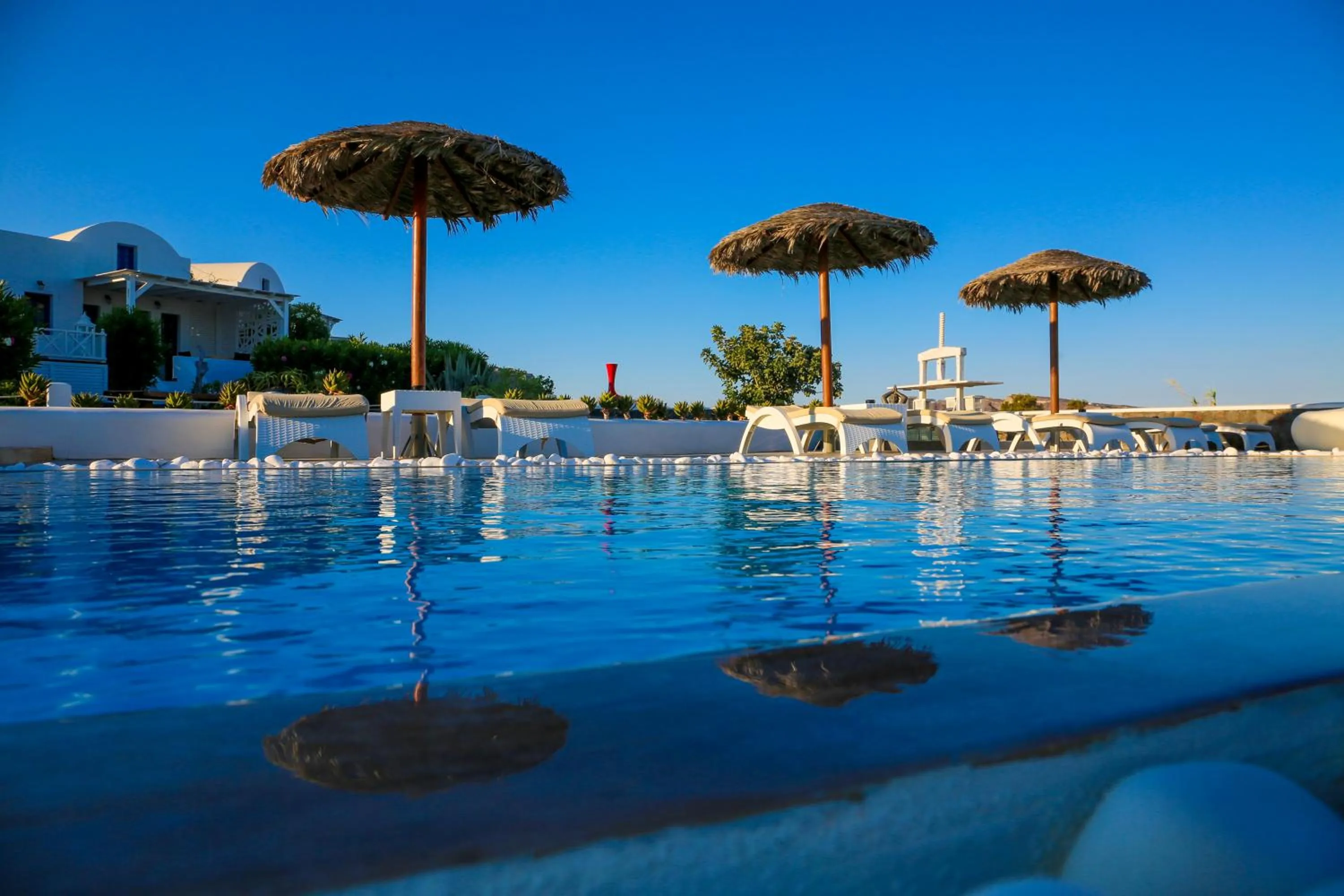 Swimming pool in Oia Sunset Villas