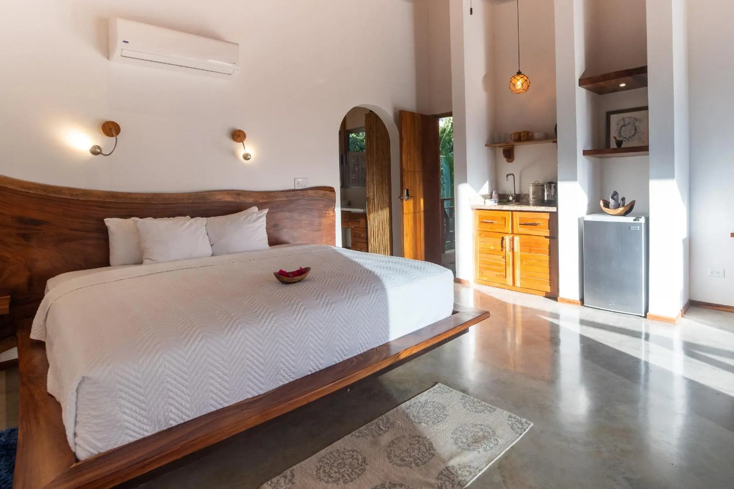 King Suite with Balcony in Iluminar Beachfront Suites King Suite with Balcony in Iluminar Beachfront Suites