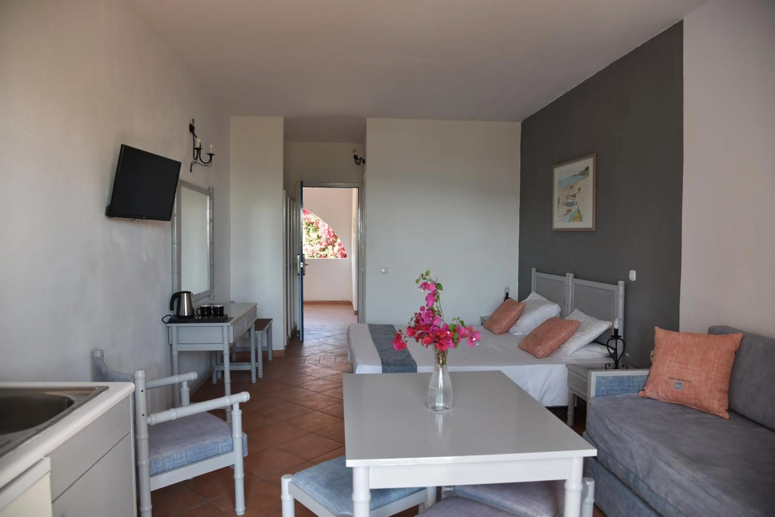 Photo of the whole room in Boutique Hotel Tilos Mare