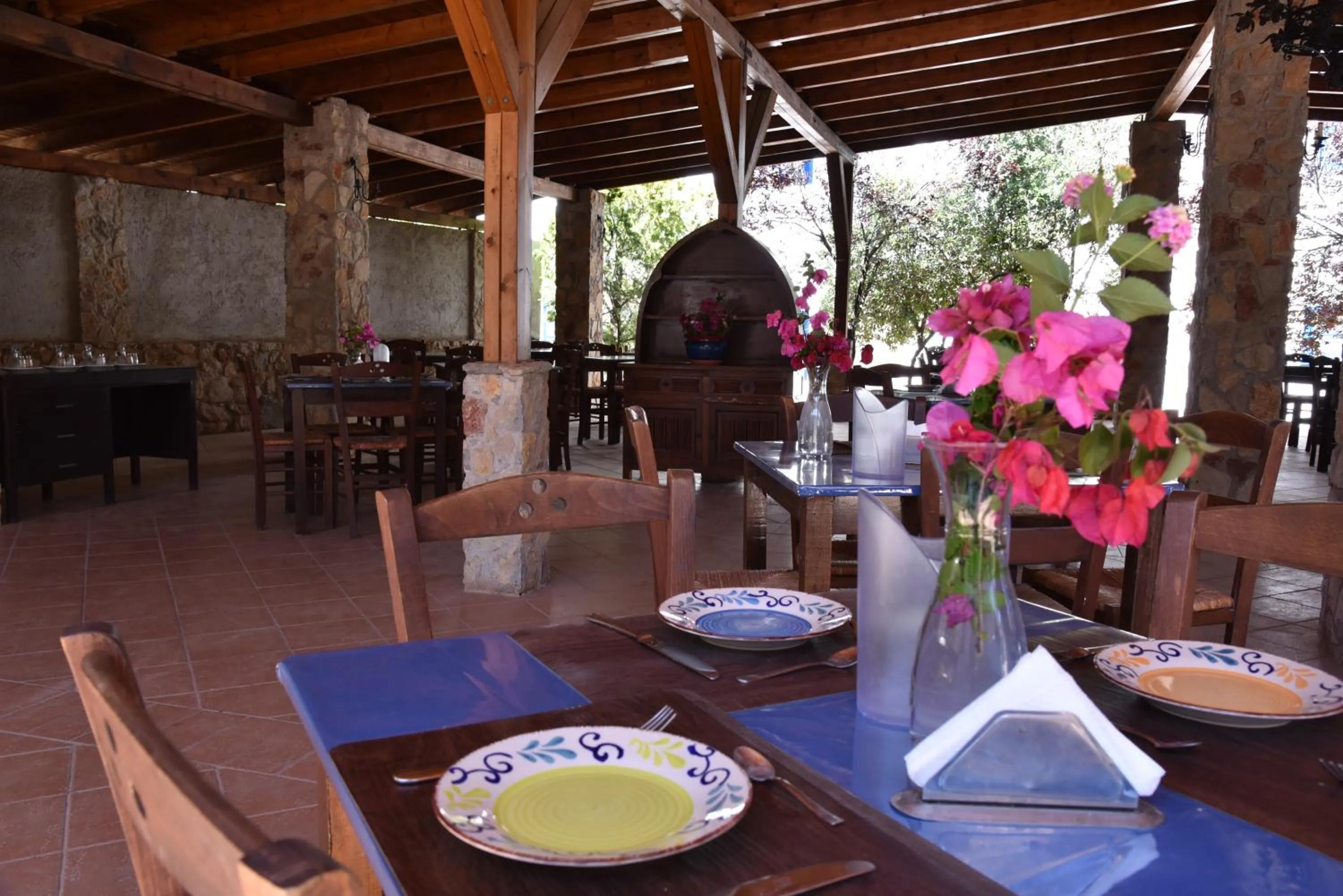 Restaurant/places to eat in Boutique Hotel Tilos Mare