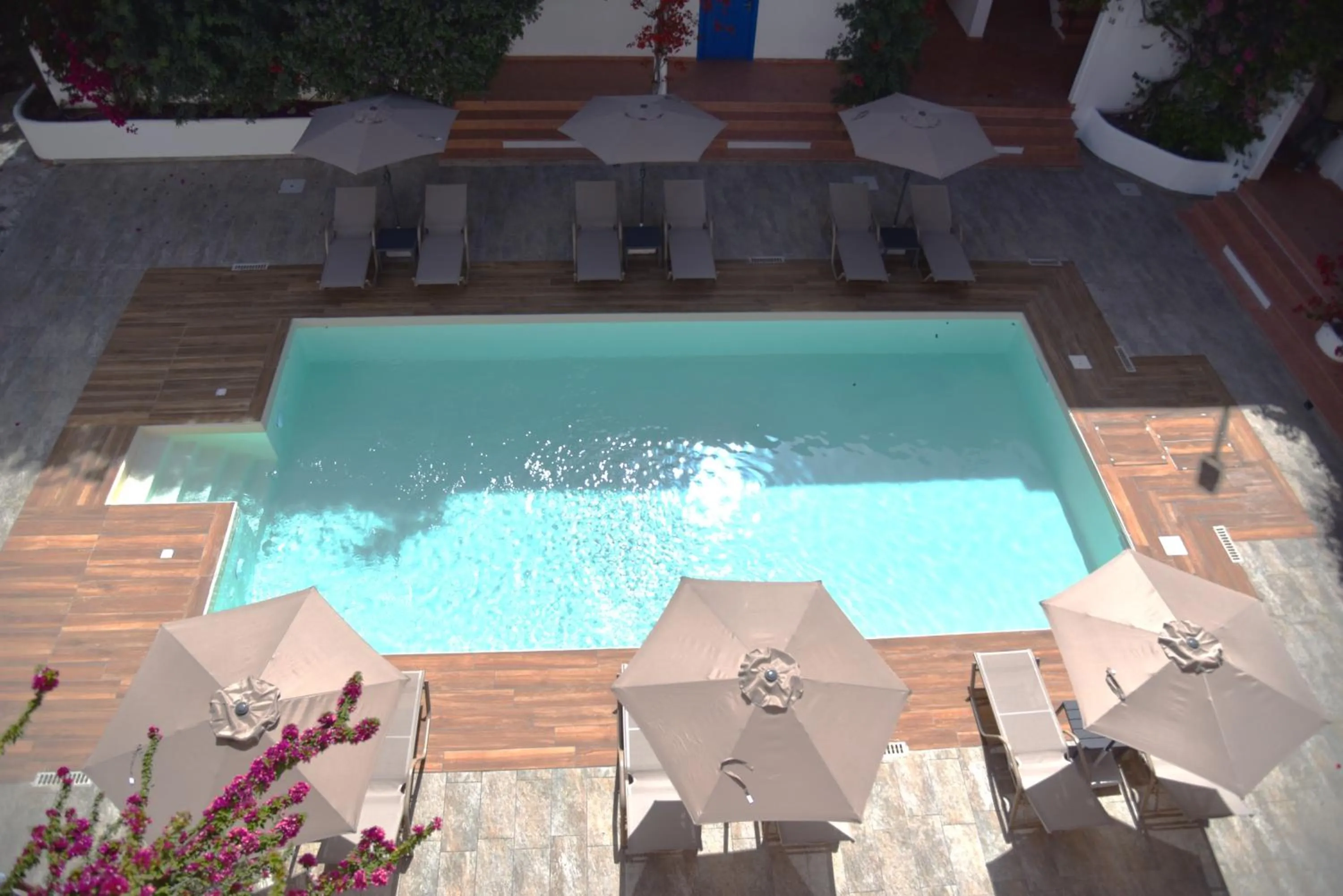 Swimming pool in Boutique Hotel Tilos Mare
