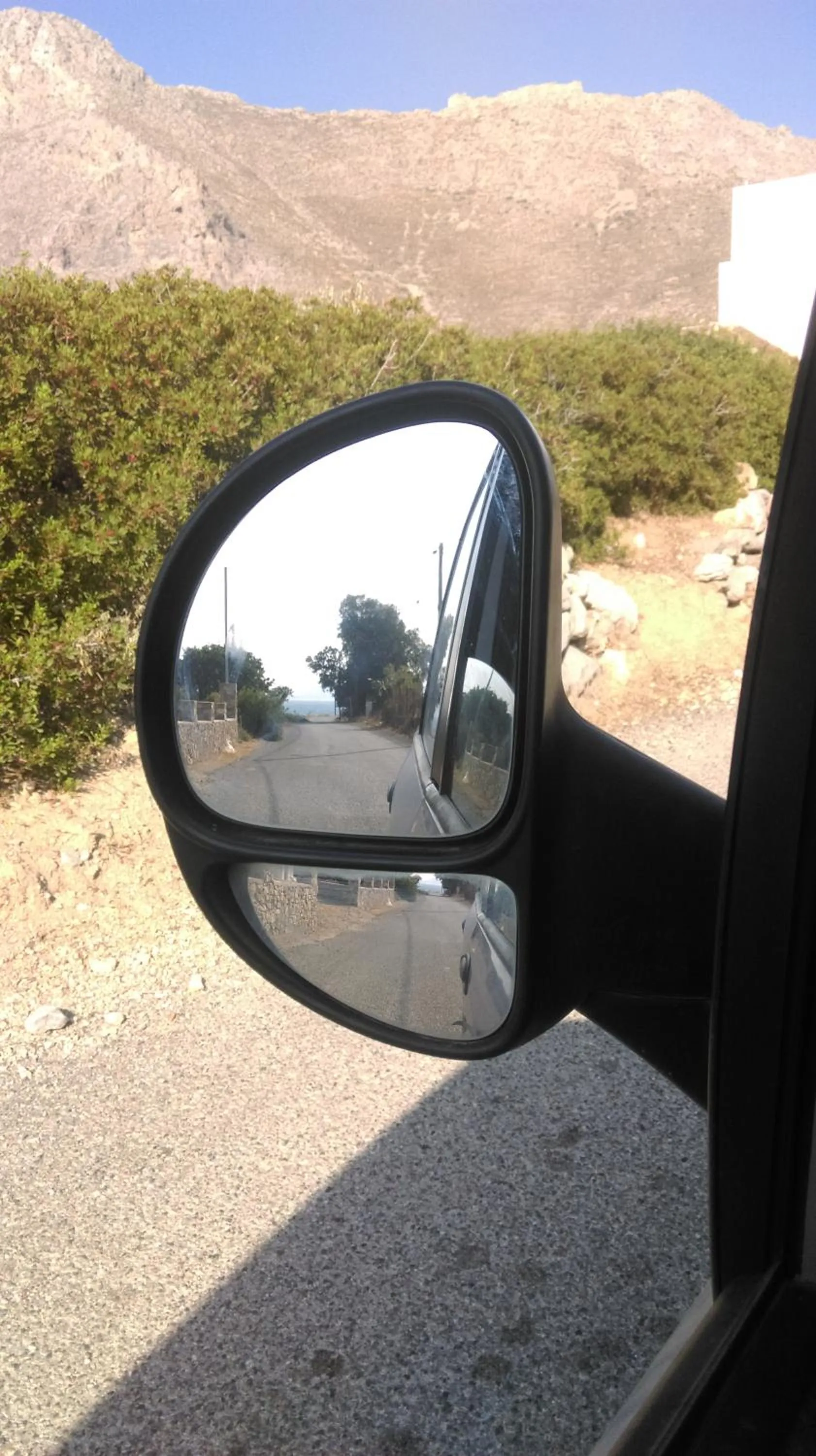 Area and facilities in Boutique Hotel Tilos Mare