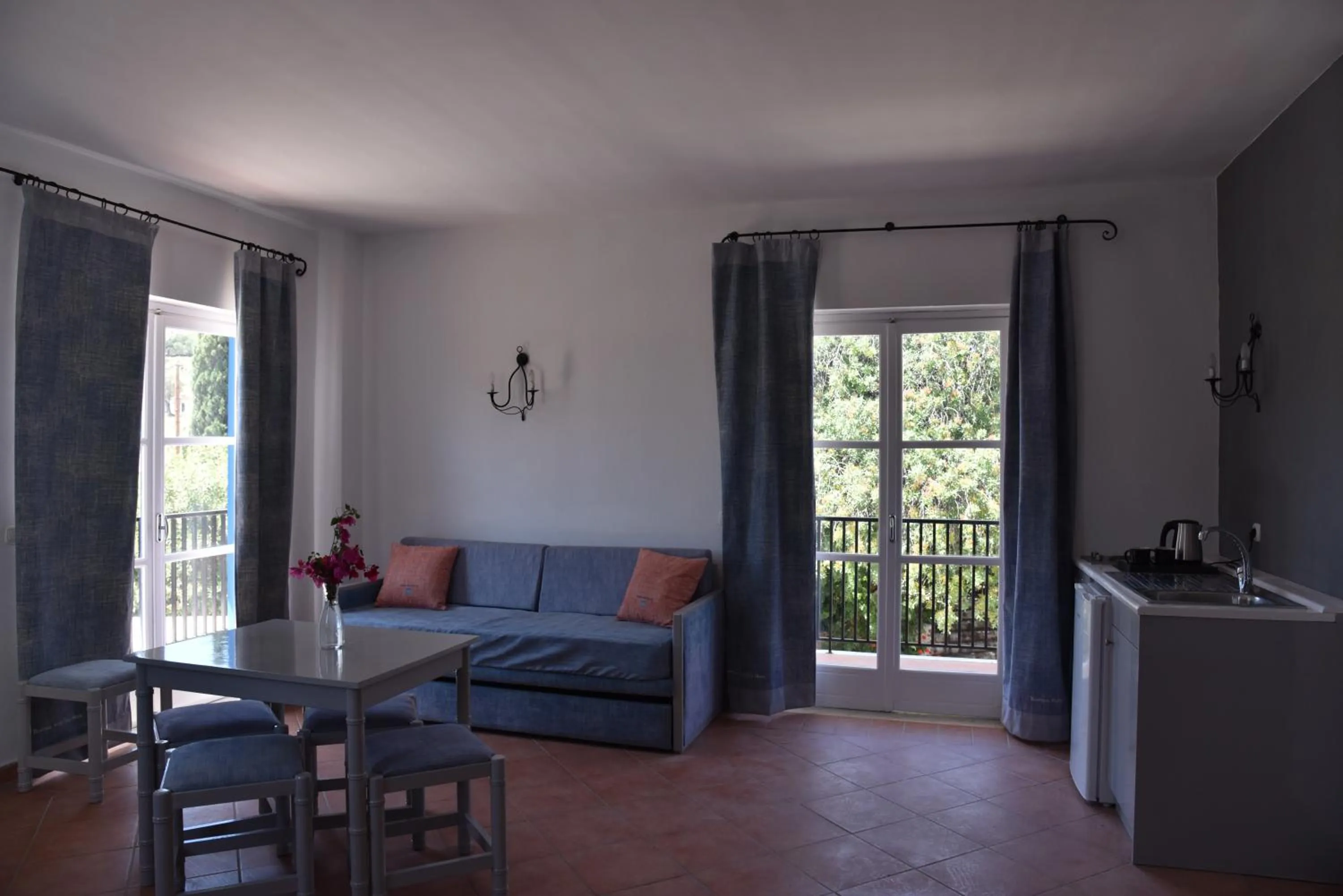 Photo of the whole room in Boutique Hotel Tilos Mare