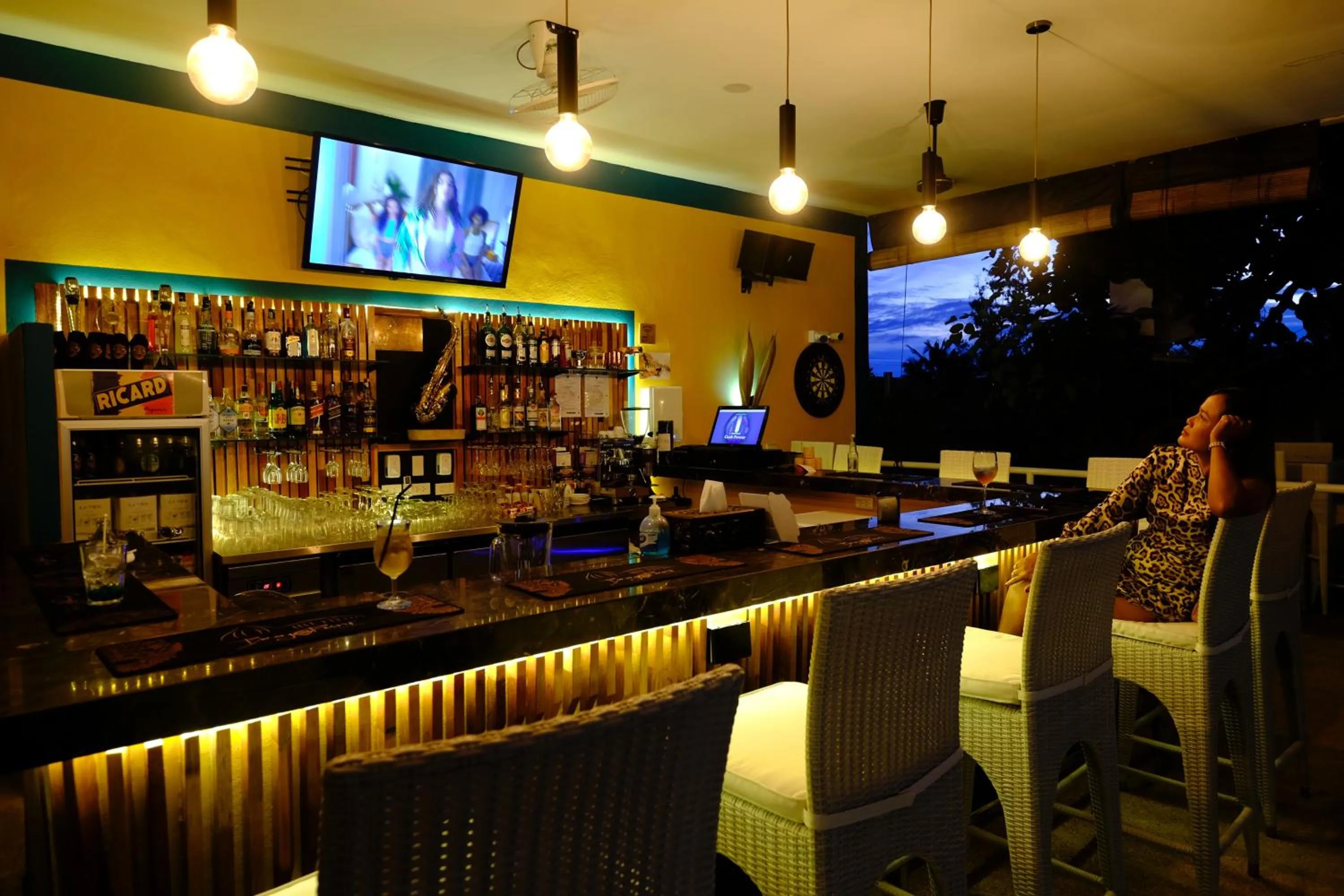 Restaurant/places to eat in Barong Resort