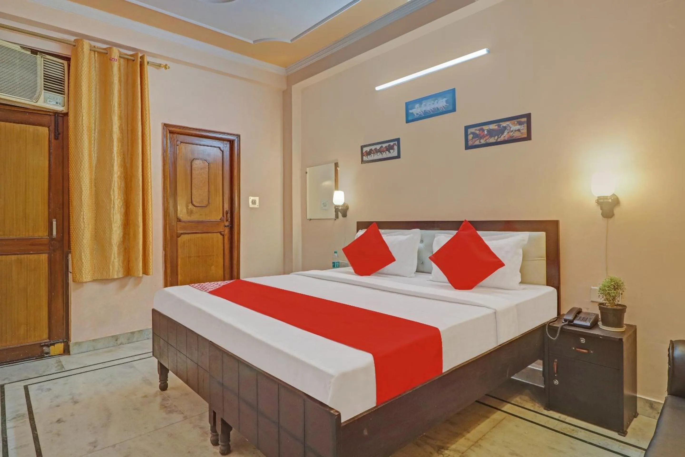 Lobby or reception, Bed in Super Hotel O Satguru Residency