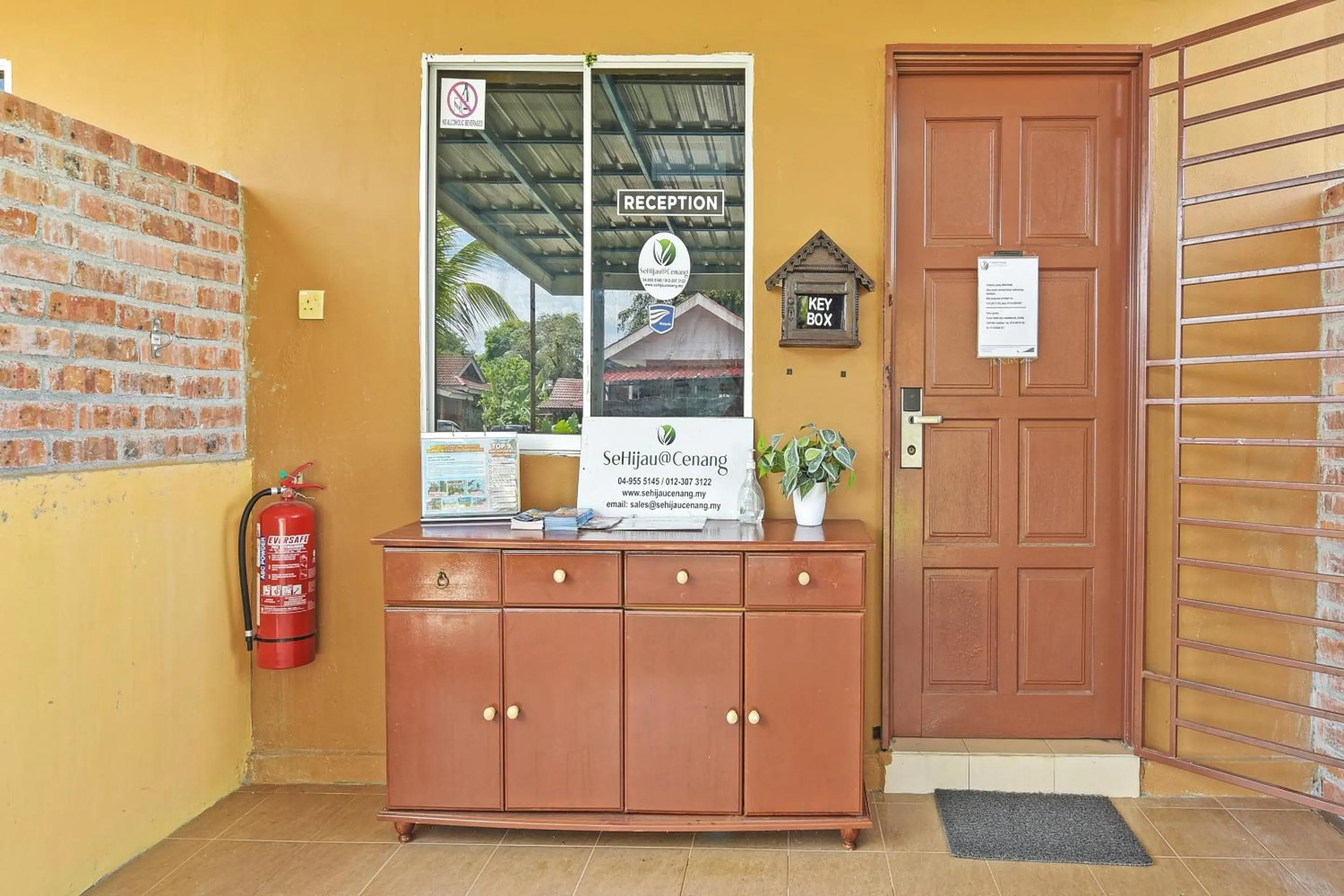 Lobby or reception in Collection O 90622 Sehijau Cenang