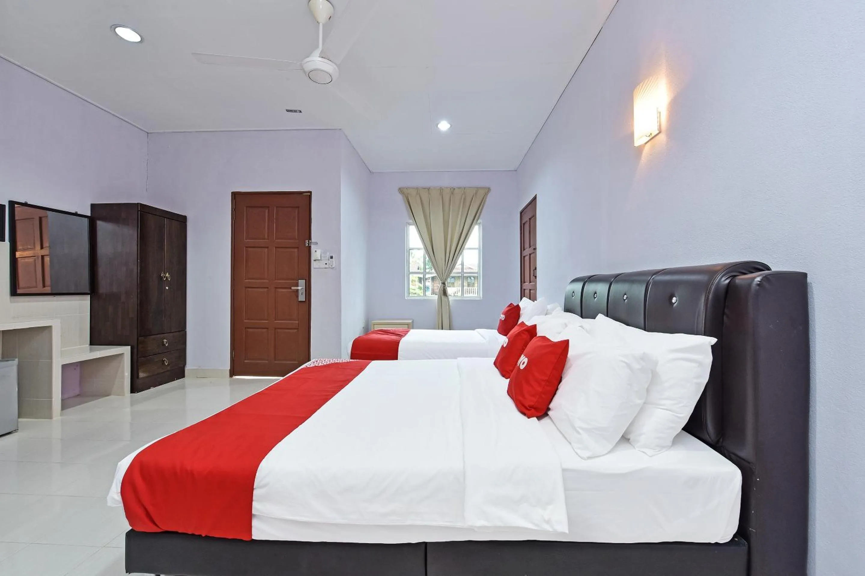 Bedroom in Collection O 90622 Sehijau Cenang